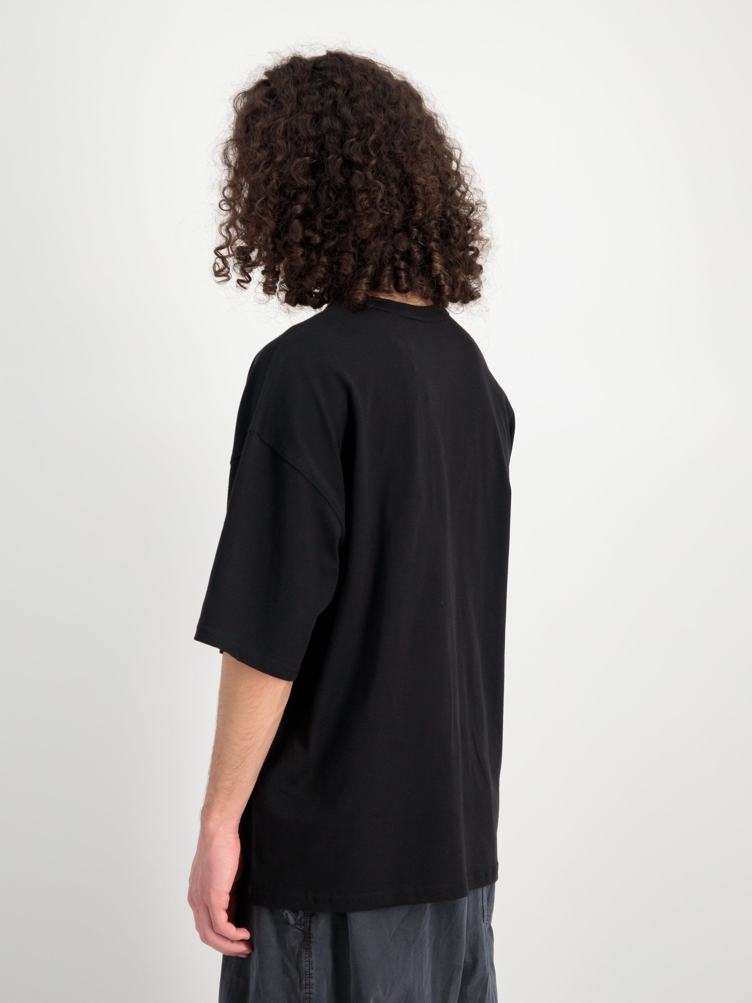 Alpha Essential Relaxed Tee by Alpha Industries, black, short sleeves, cotton.