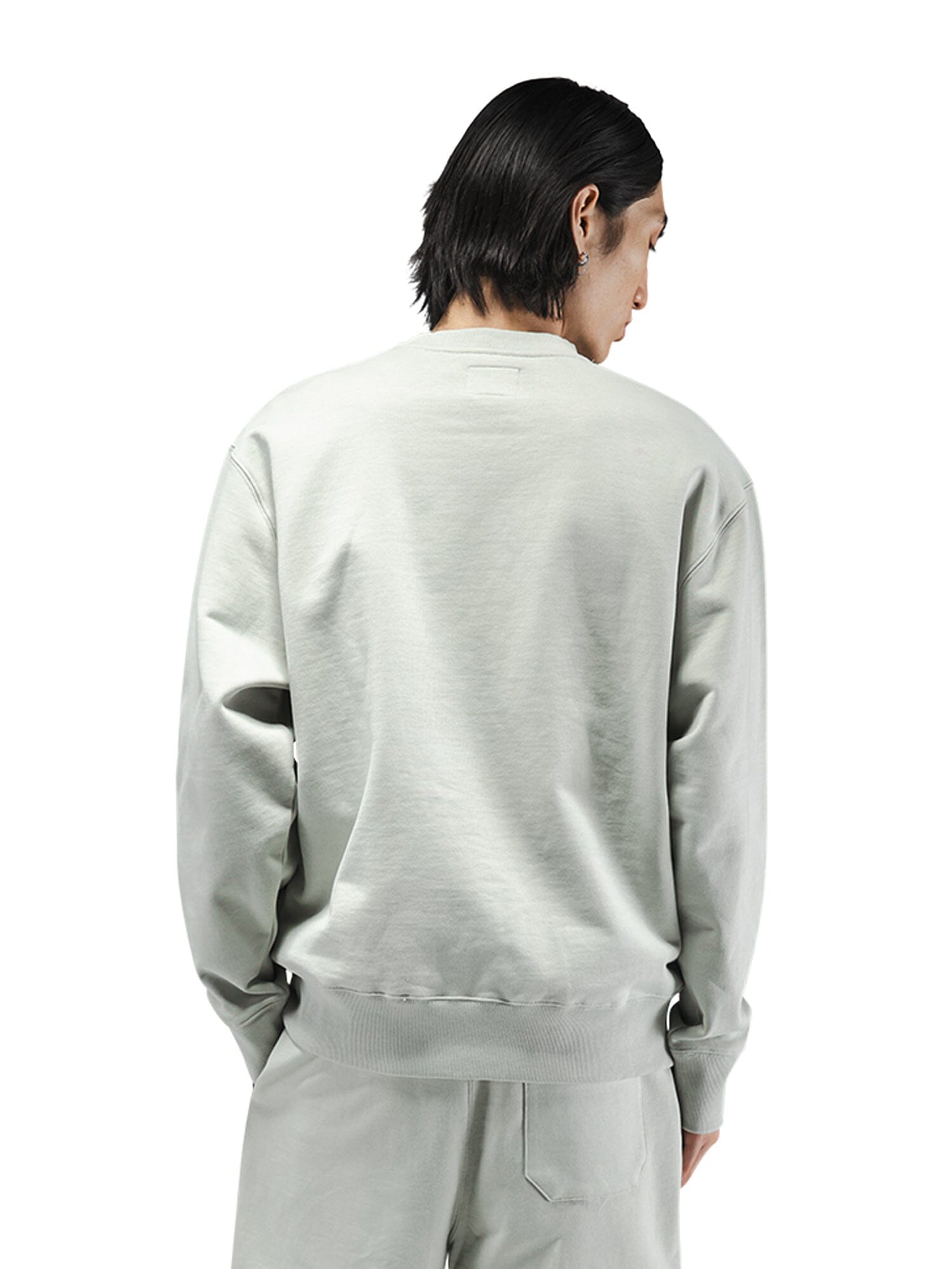 Alpha Industries Essential French Terry Crewneck Gen II in light gray, featuring matching pants.