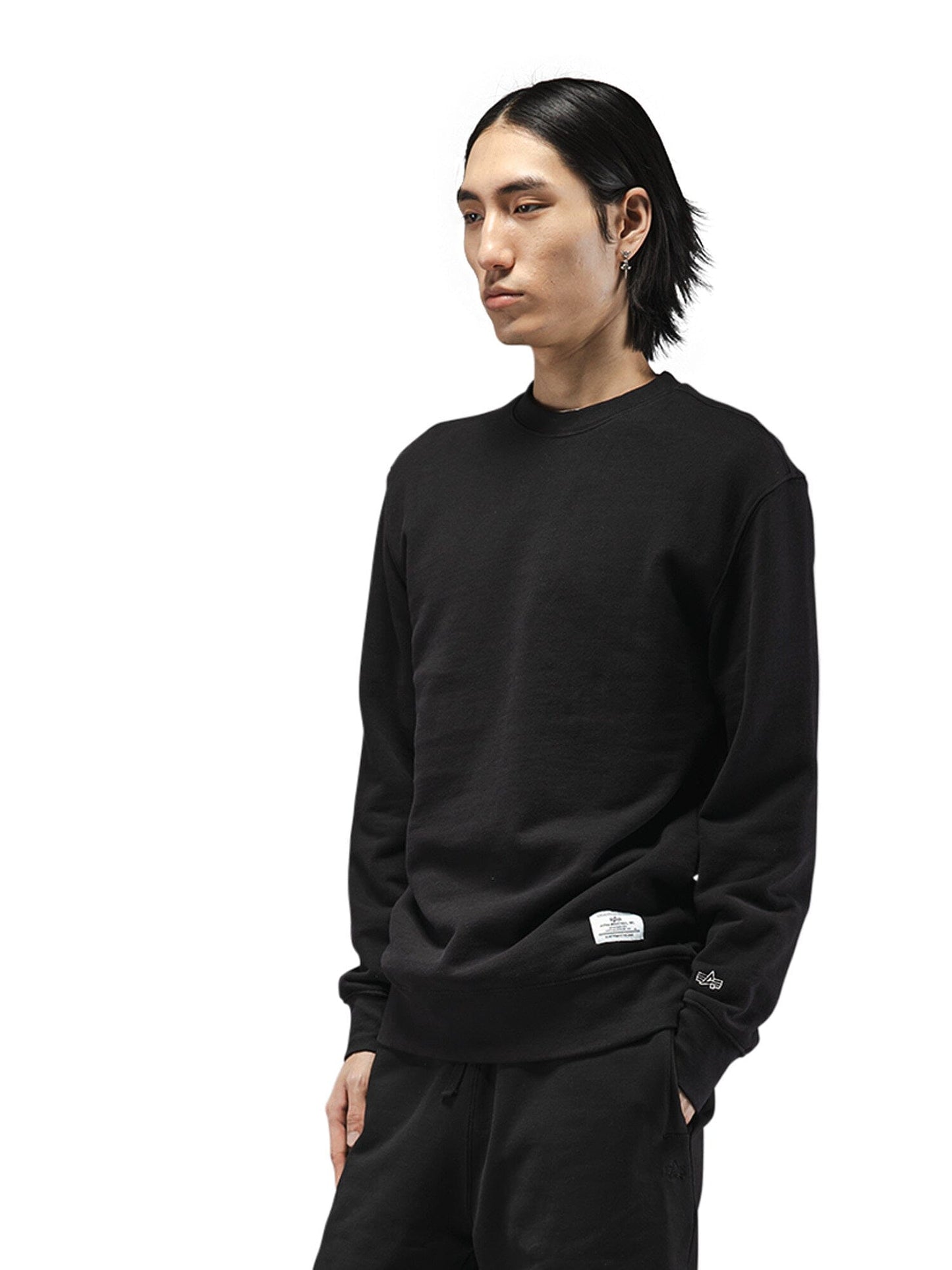 Alpha Industries Essential French Terry Crewneck Gen II in black.