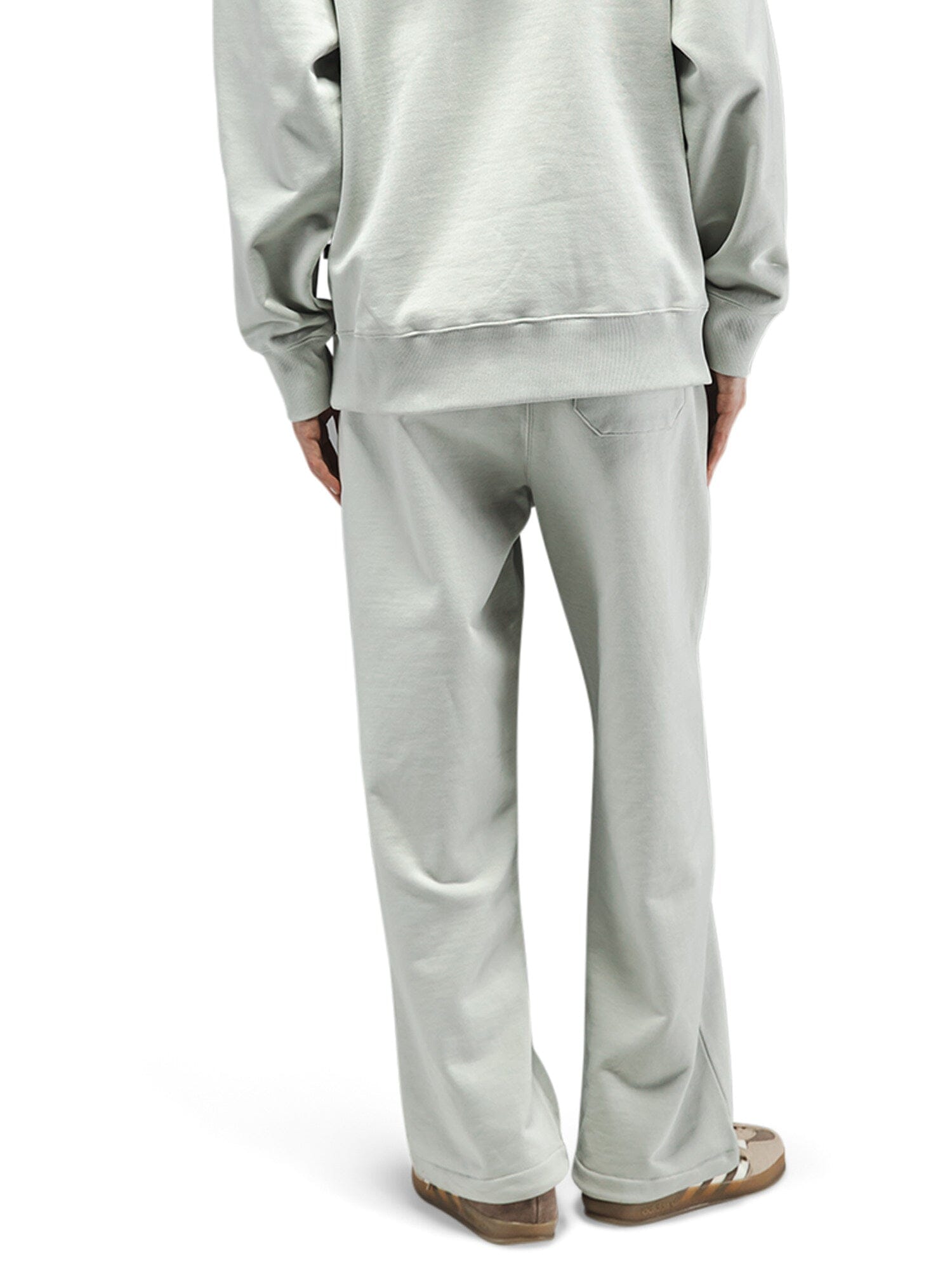Alpha Industries Essential French Terry Sweatpant, light grey, elastic waistband, drawstring closure.