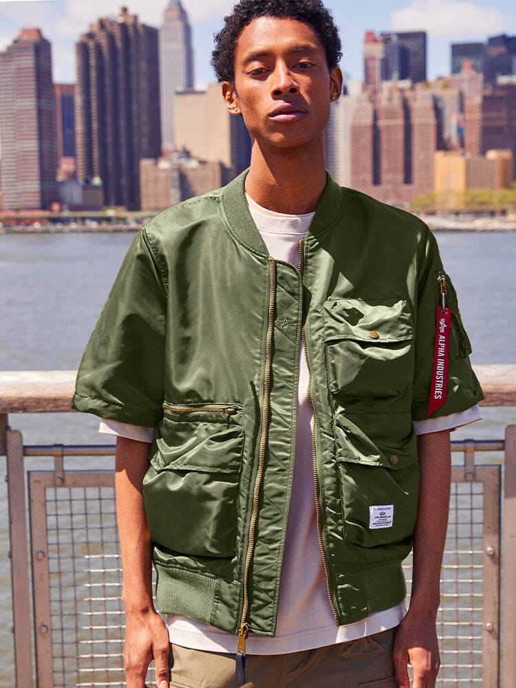 Alpha Industries L-2B Short Sleeve Bomber Jacket Green, Short Sleeves, Zipper Closure.