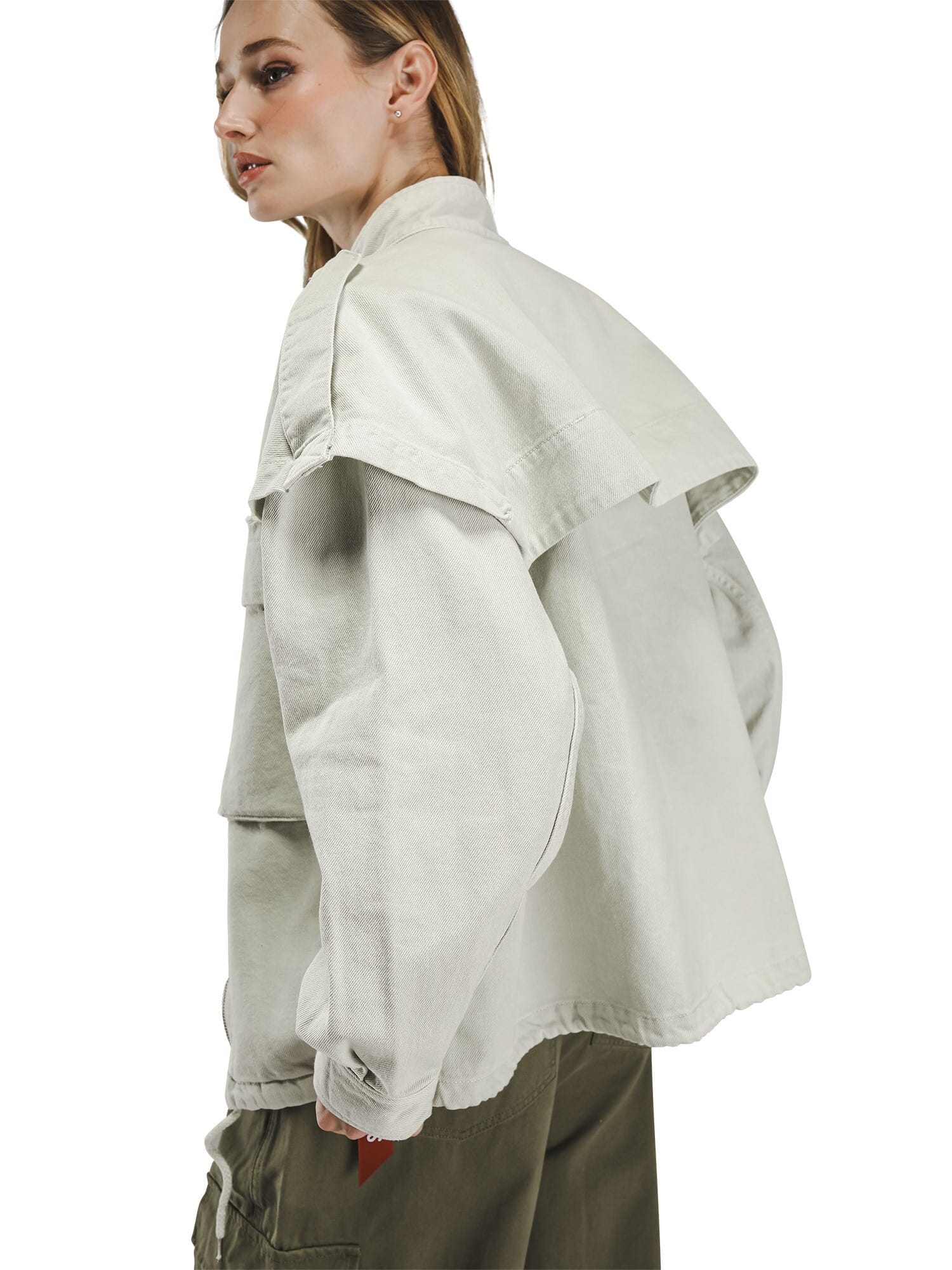 Alpha Industries Oversized Ctn Utility Jacket W, layered back details, green cargo pocket pants.