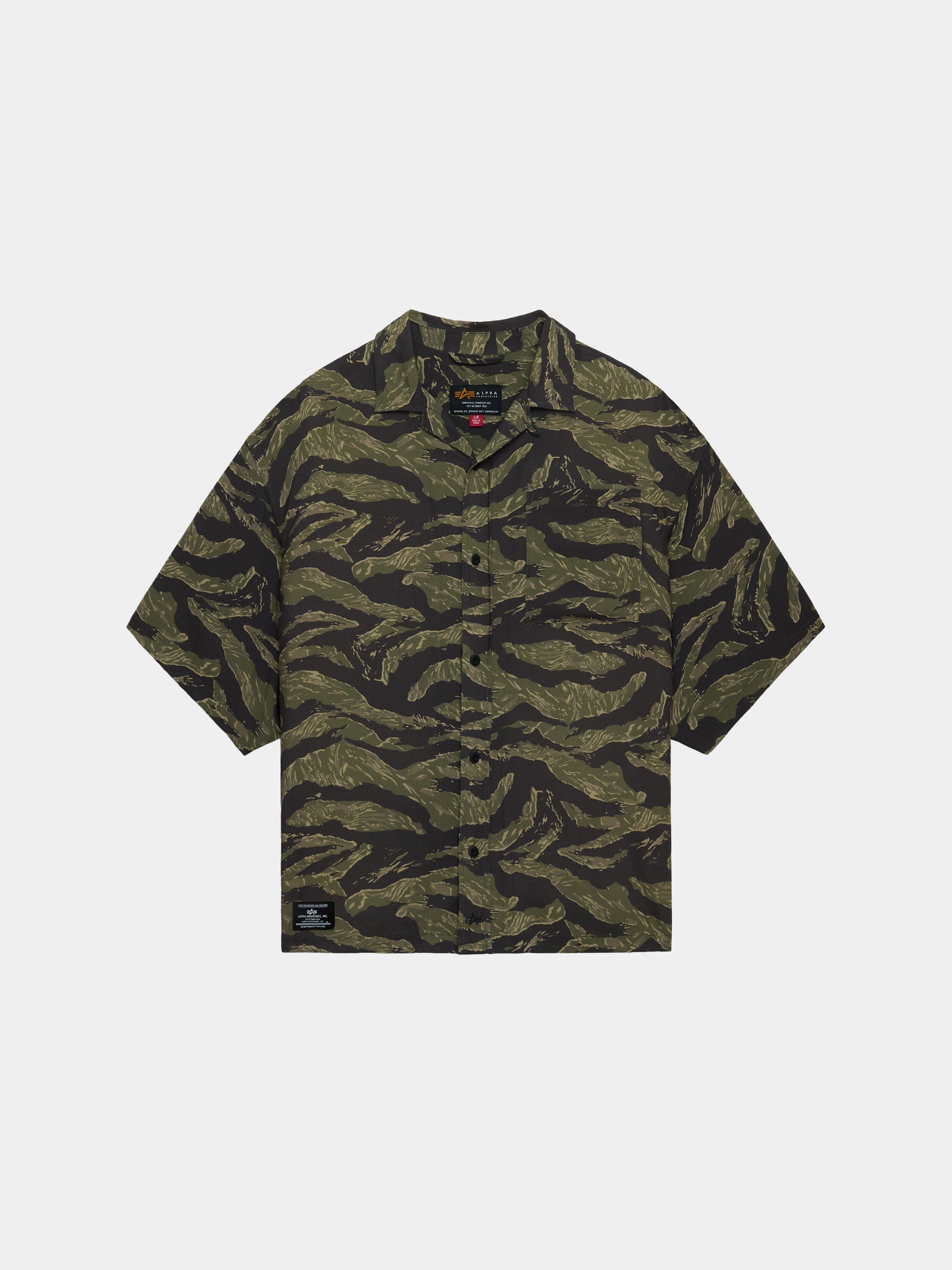 Camo Relaxed Camp Short Sleeve Shirt | Alpha Industries