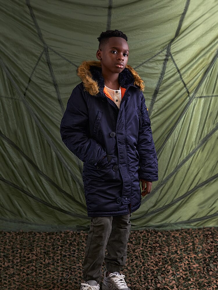 Alpha Industries N-3B Parka Youth, green, fur-lined hood.