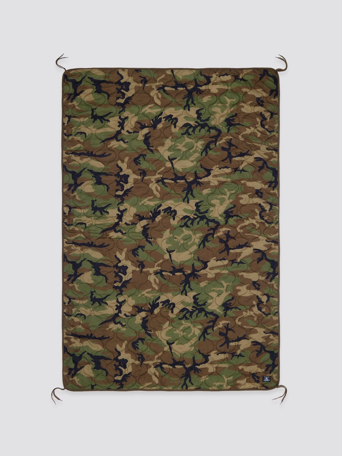 QUILTED BLANKET ACCESSORY Alpha Industries WOODLAND CAMO O/S
