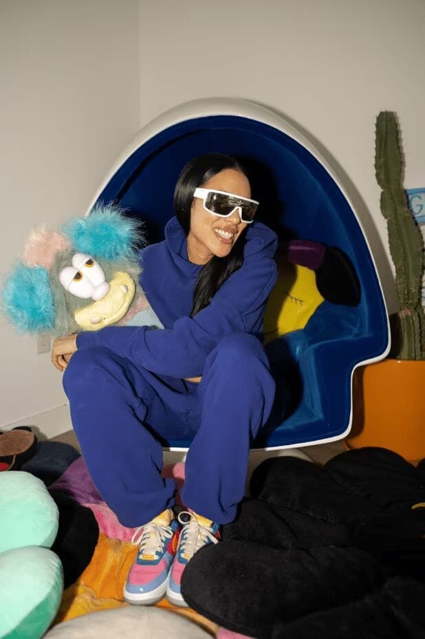 Professional photo of Aleali May.