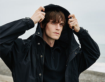 WHITE MOUNTAINEERING