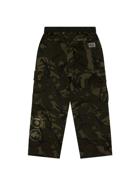 AAPE X ALPHA CAMO ARMY SWEATPANT