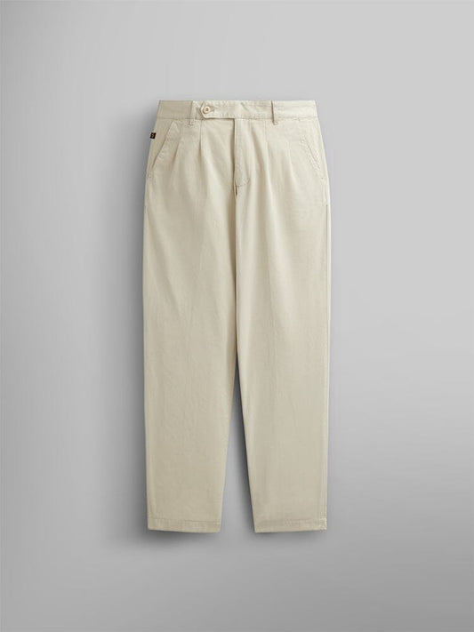 Alpha Industries Classic Trouser in Limestone, cotton, straight legs, side pockets, button closure.