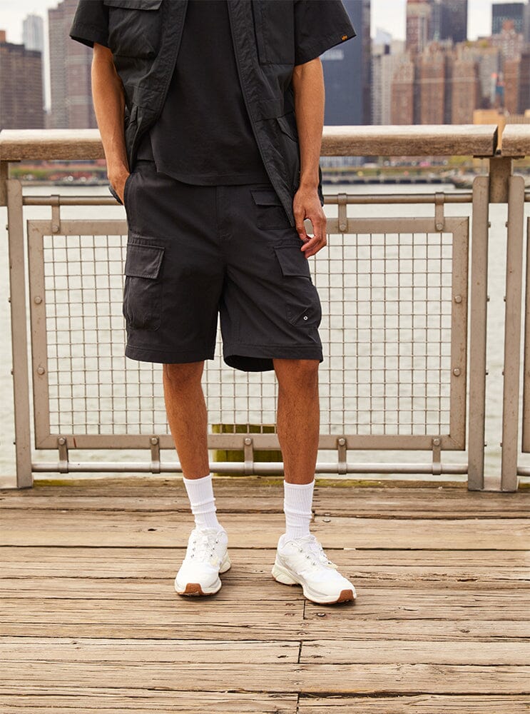 Alpha Industries Convertible Cargo Pant Black, cotton fabric, multiple pockets, zip closures.