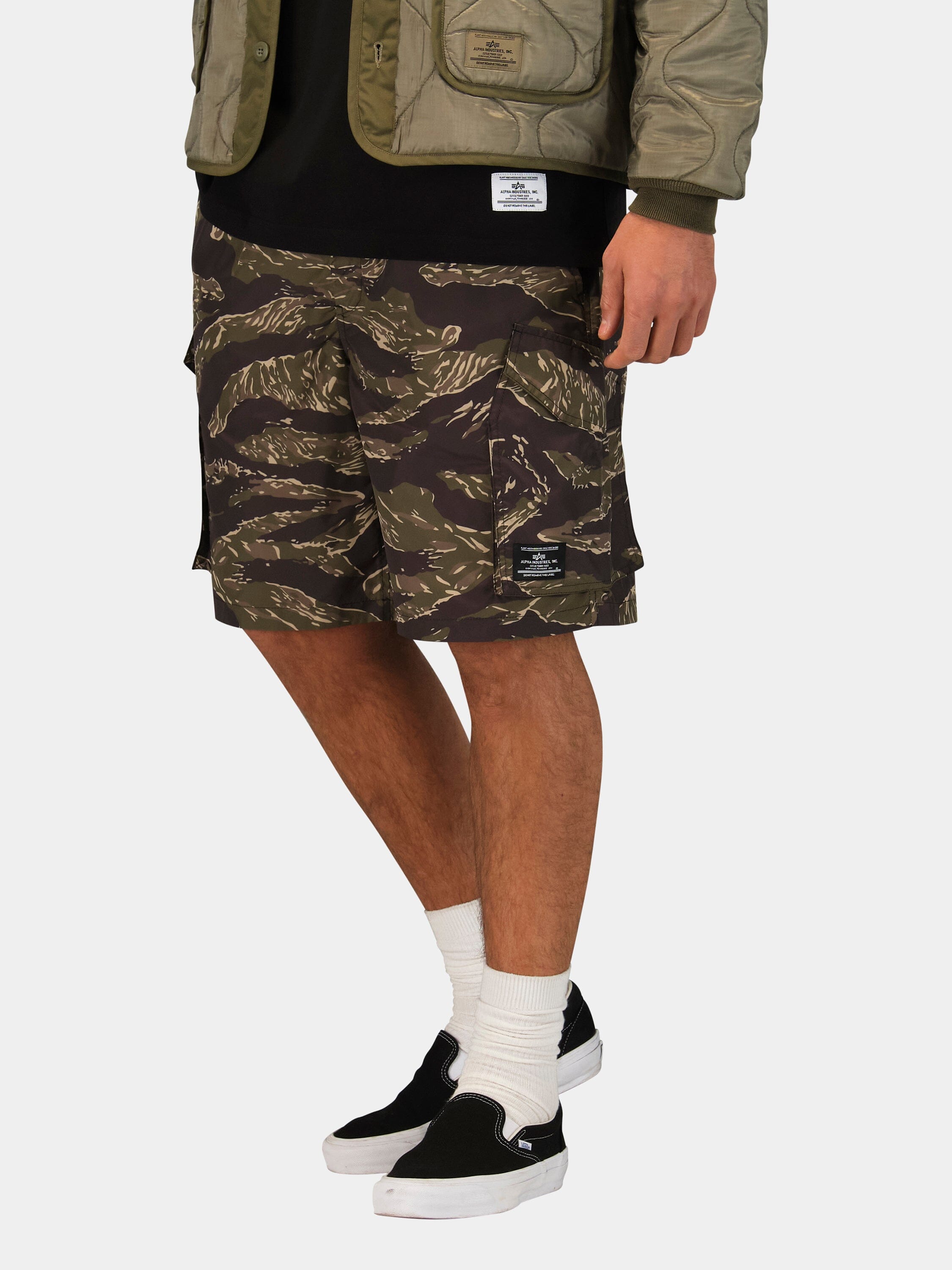 CWU 36/P RELAXED SHORT | Alpha Industries