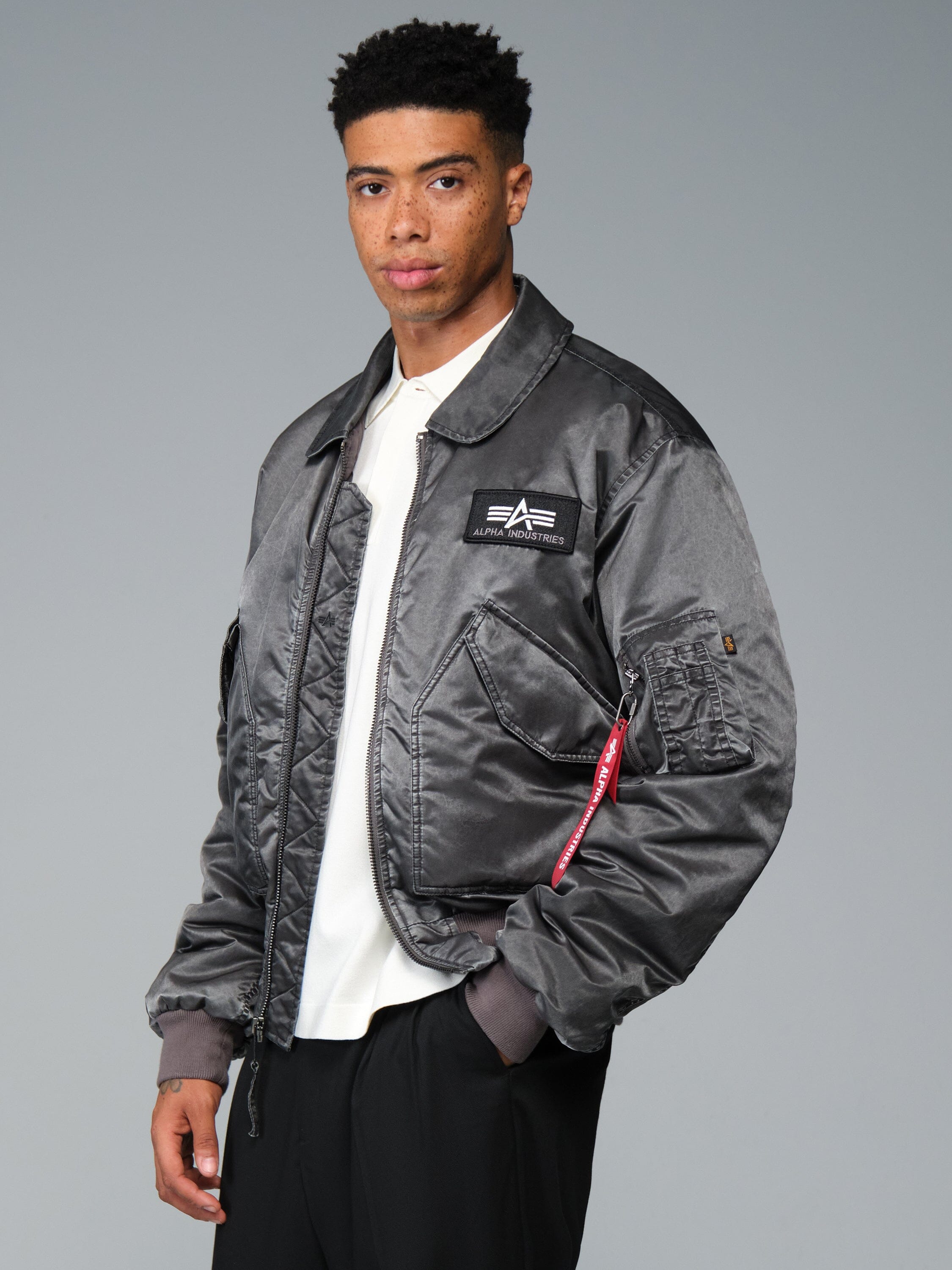 UJC56500C1 BLACK