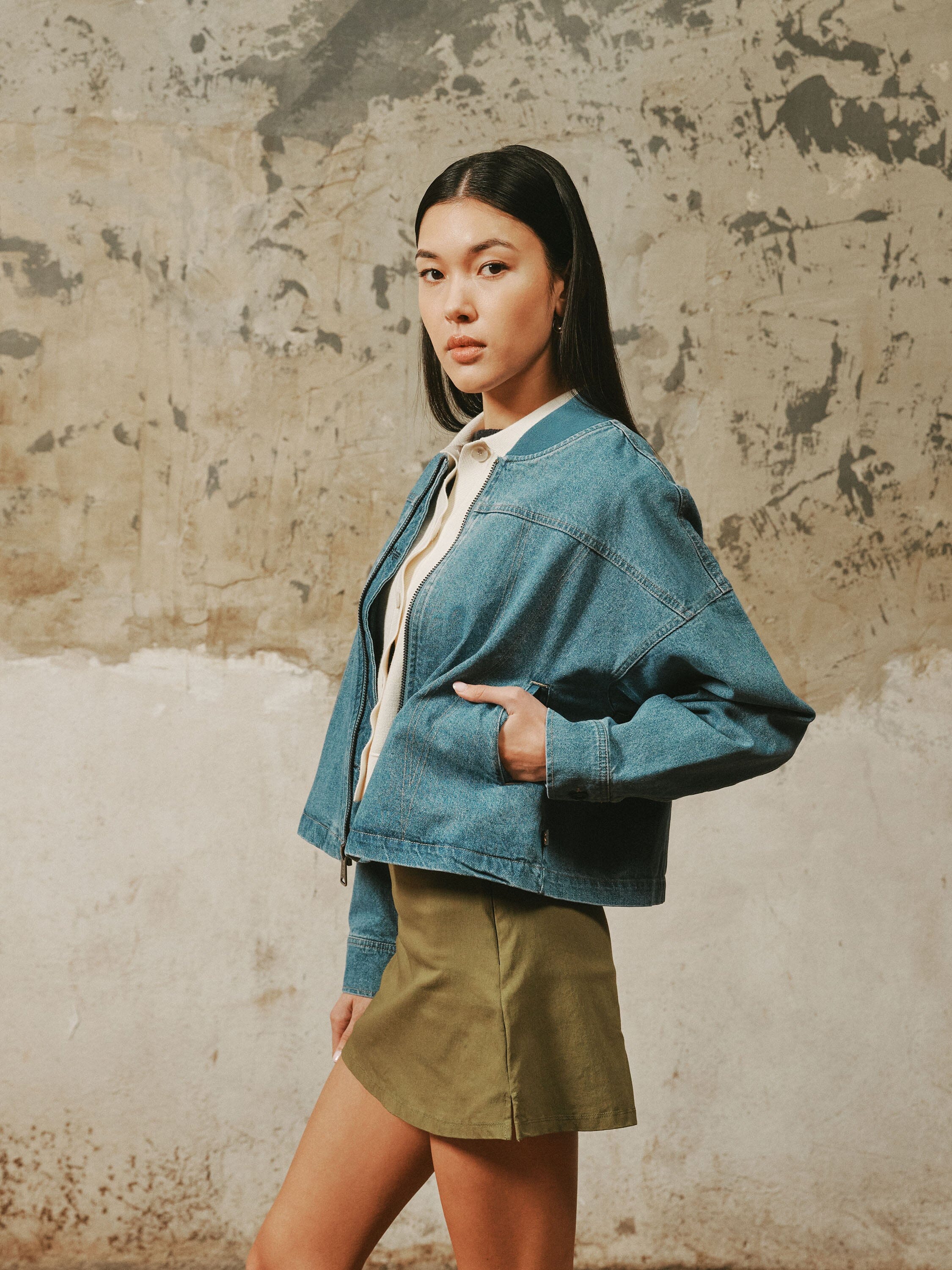 DENIM RELAXED FLIGHT JACKET WOMENS OUTERWEAR Alpha Industries 