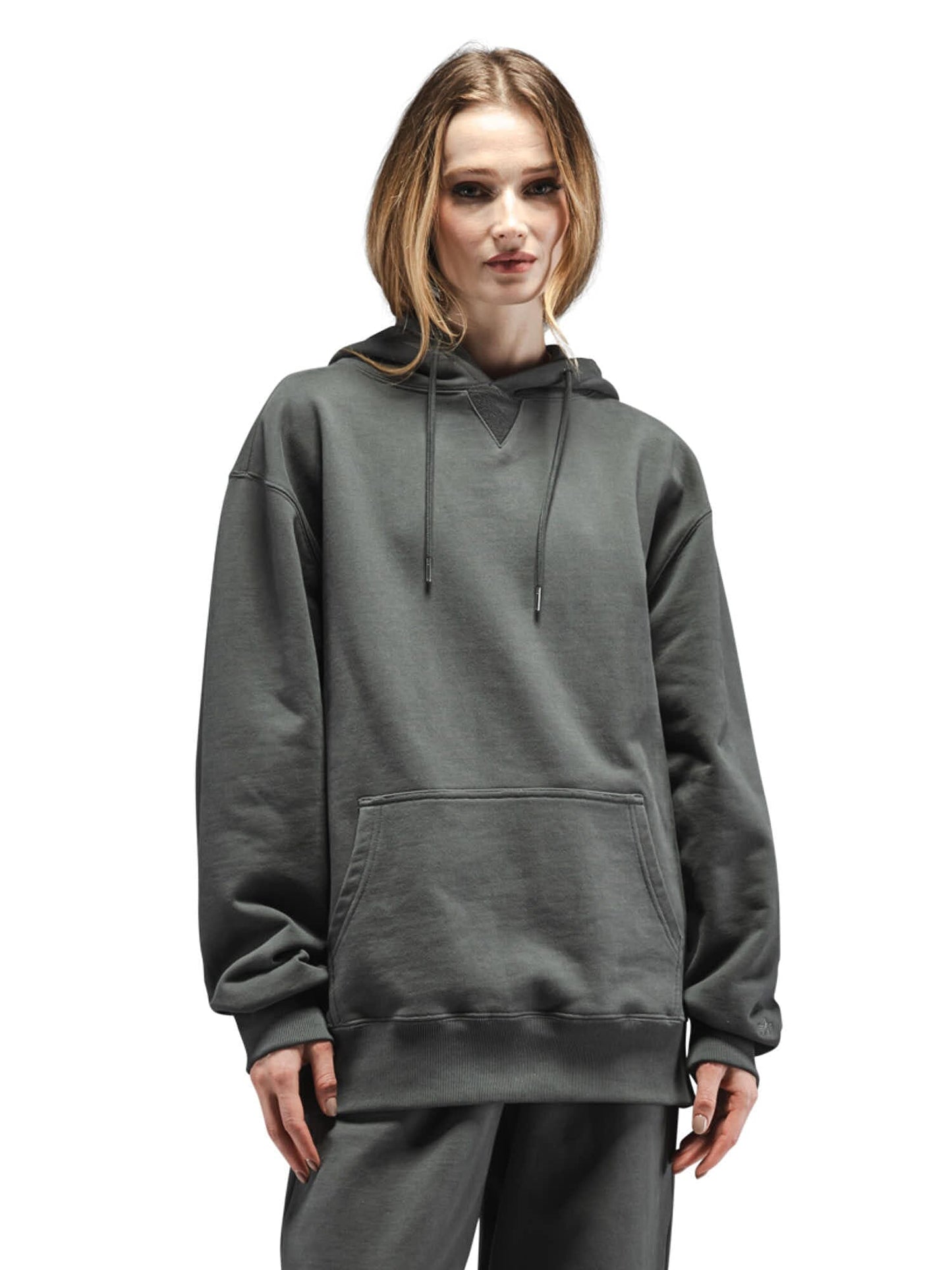 Alpha Industries Essential French Terry Hoodie Gen Ii, dark gray, front pocket, MA-1 zipper.