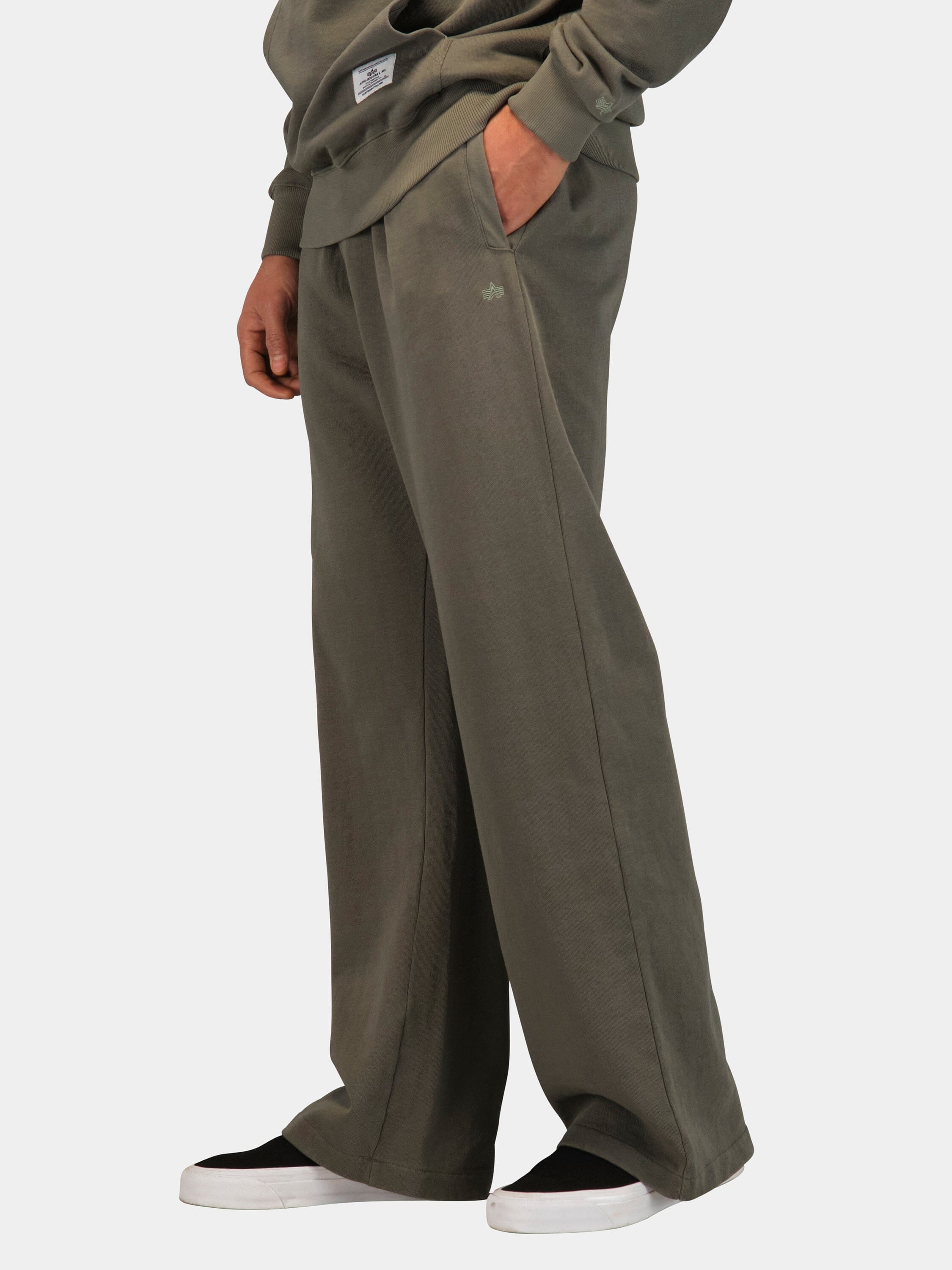 ESSENTIAL FRENCH TERRY SWEATPANT BOTTOMS Alpha Industries 