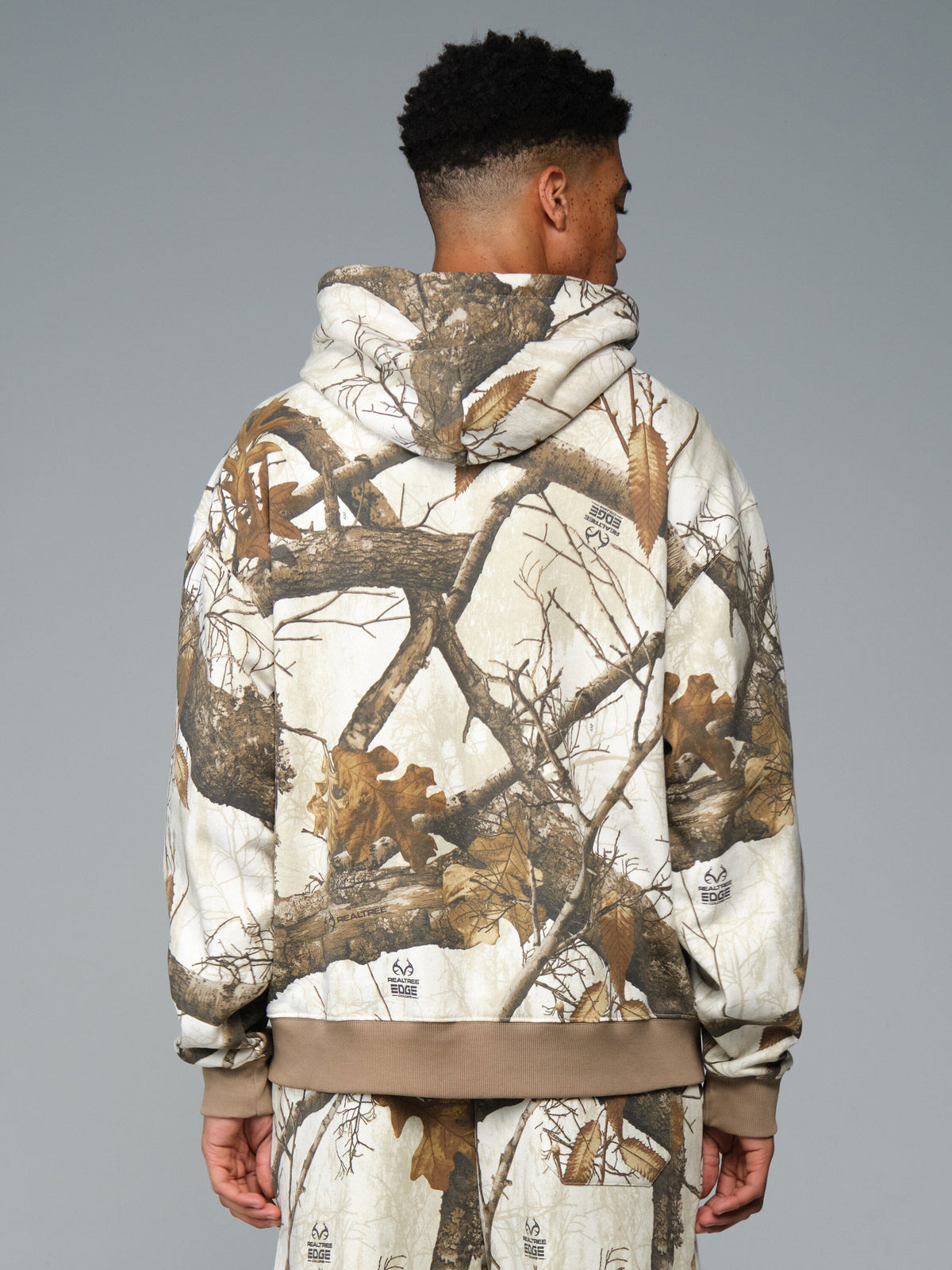 USE55500IN SNOW REALTREE CAMO