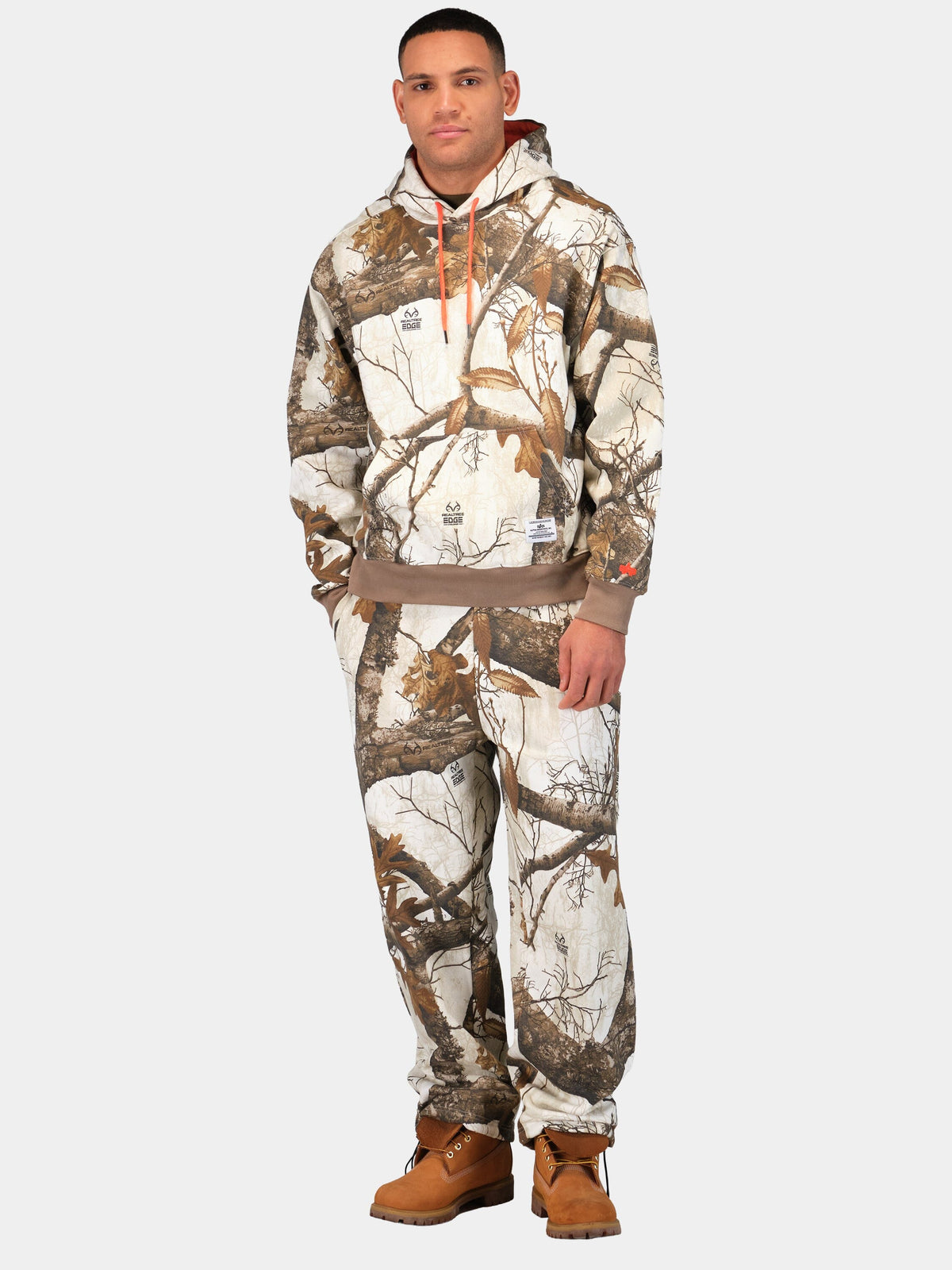 USE55500IN SNOW REALTREE CAMO