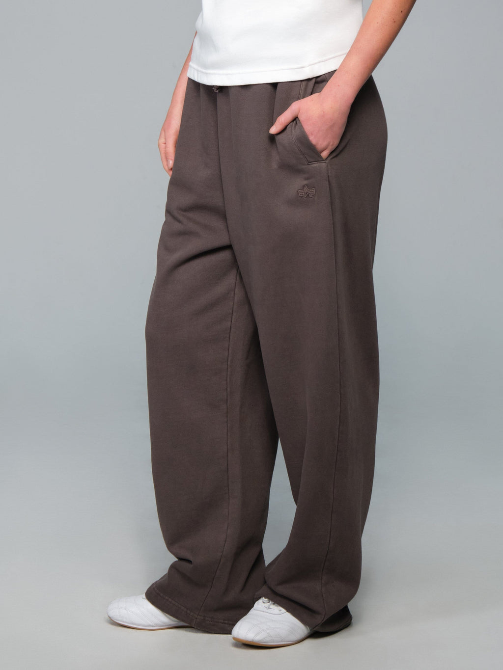 ESSENTIAL RELAXED FIT BATTLEWASH SWEATPANT PANT Alpha Industries 
