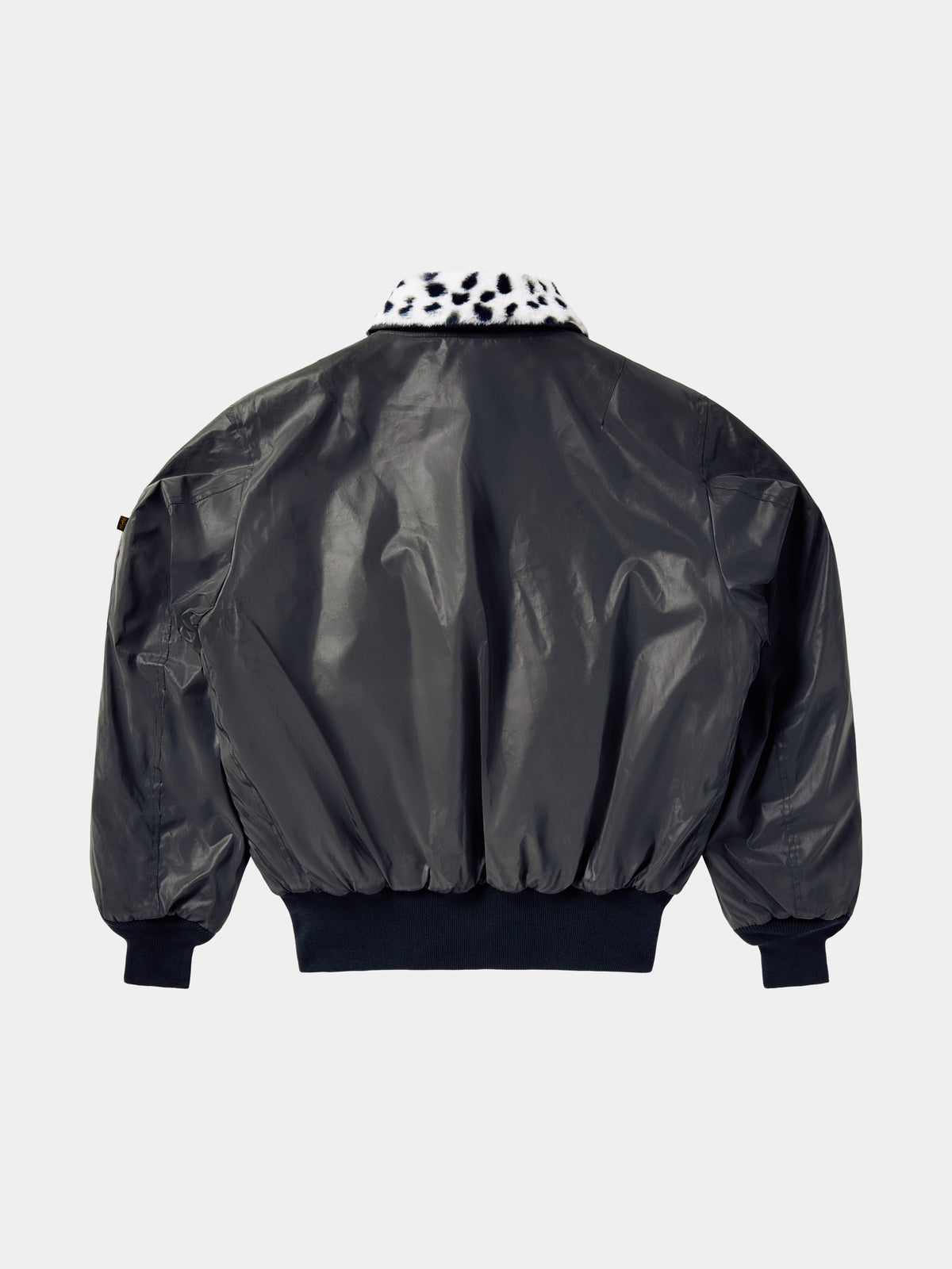 ICECREAM X ALPHA REFLECTIVE FUR COLLAR JACKET - Back - with fur collar