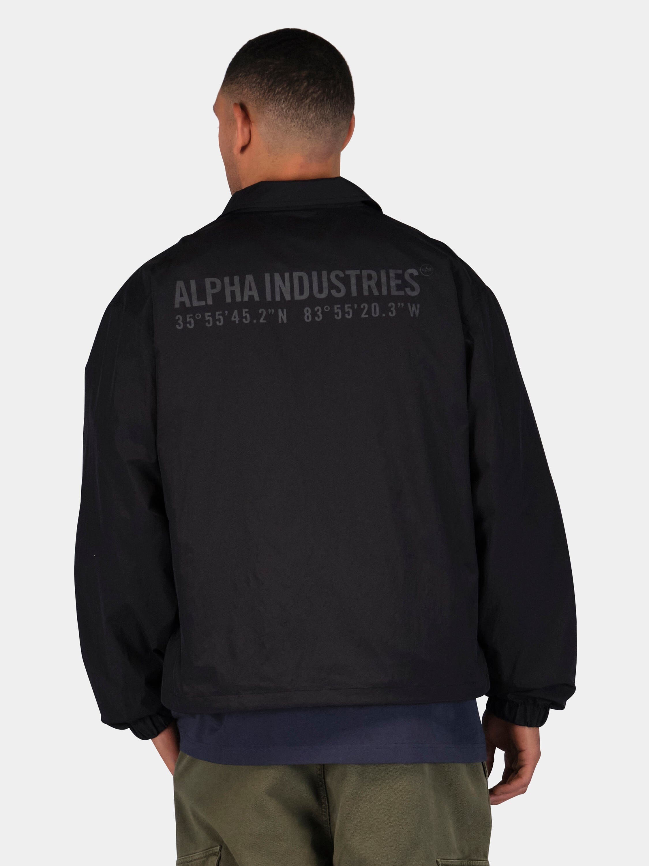 LIGHTWEIGHT RELAXED COACHES JACKET OUTERWEAR Alpha Industries 