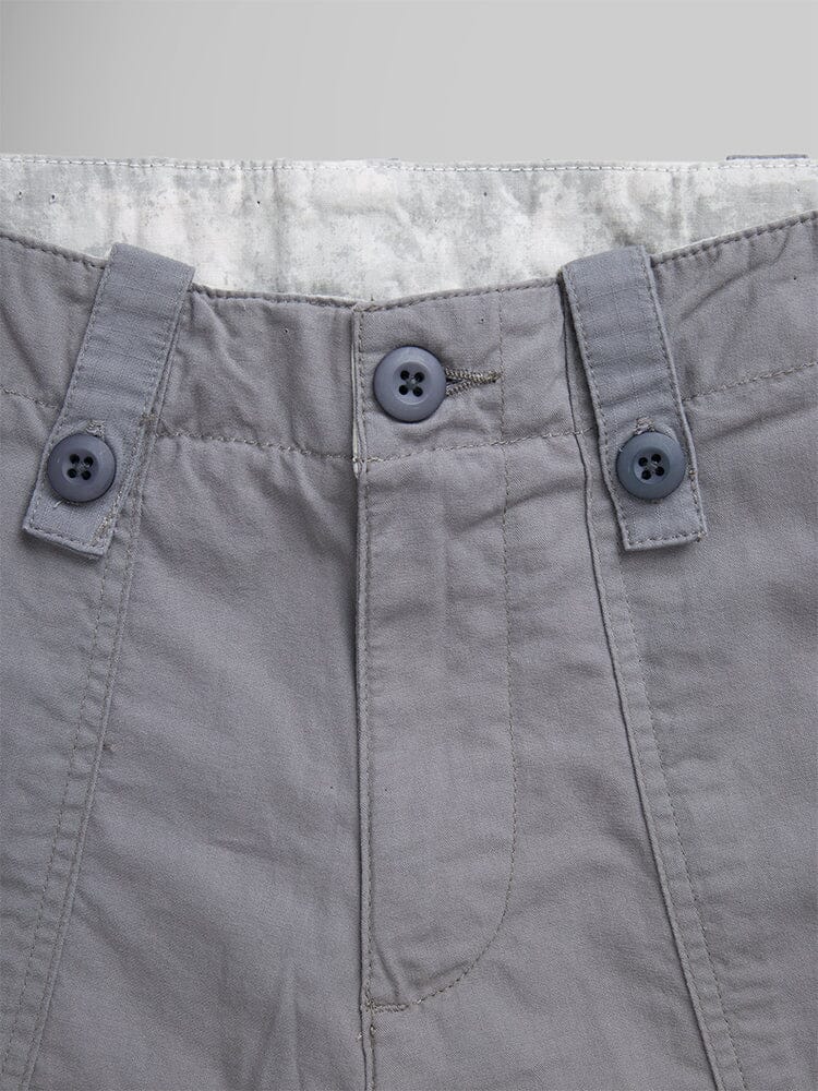 Alpha Industries Lightweight Trouser W, gray high-waisted pant with belt loops and two dark gray buttons on the waistband.