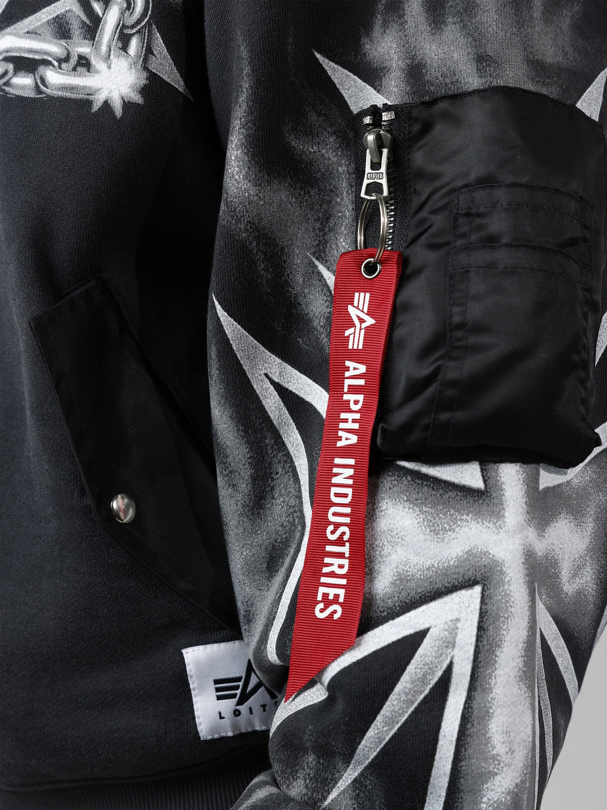 LOITER X ALPHA FULL ZIP UP TOP Alpha Industries 