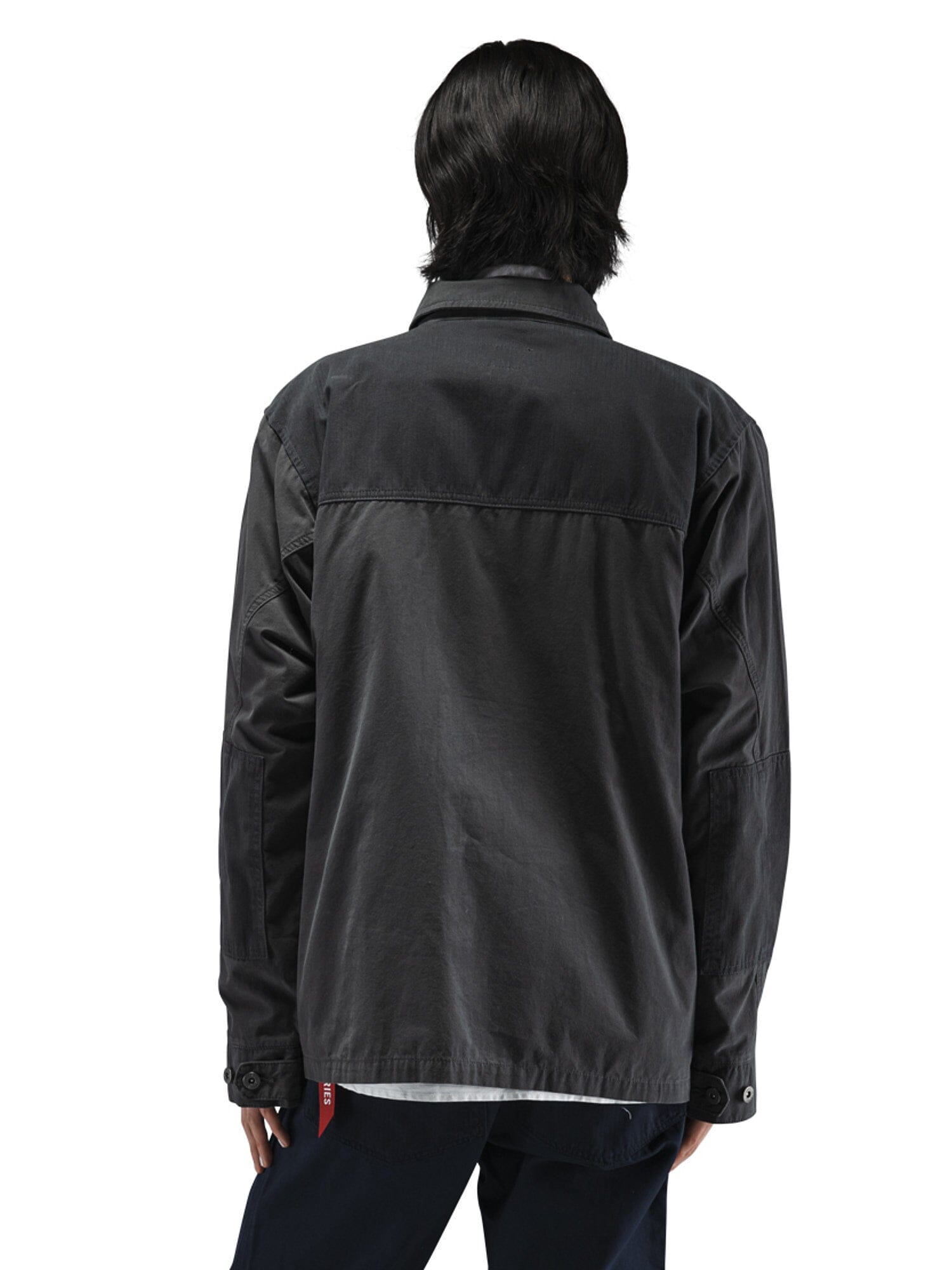 Alpha Industries LS P-44 Overshirt, dark gray, loose fit, outer pockets.