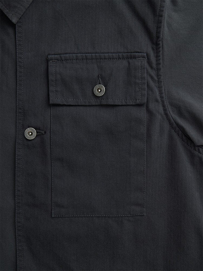 Alpha Industries LS P-44 Overshirt with buttoned flap chest pocket, visible stitching, and contrast fabric accents.