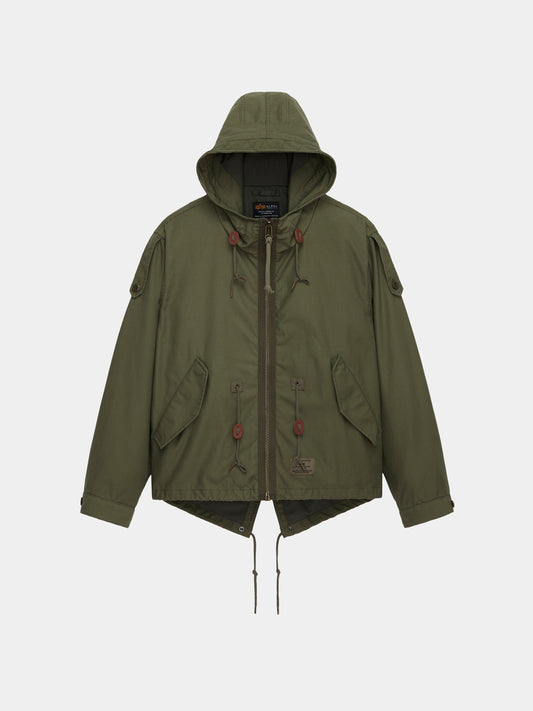 Alpha Industries M-65 Mod Fishtail Field Coat in Og-107 Green with hood, front zipper, drawstrings, front flap pockets, button details.