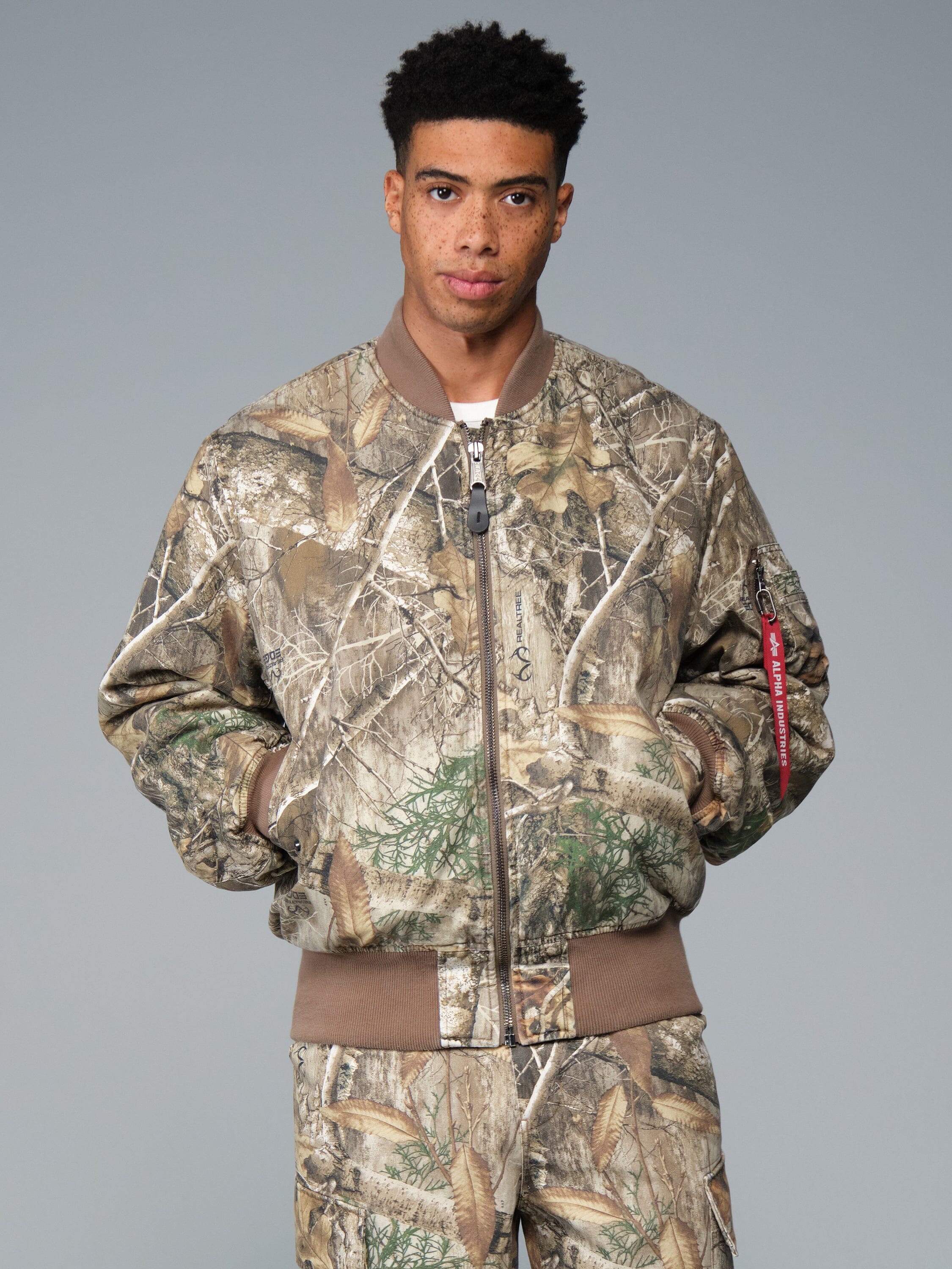 UJM56502C1 REALTREE CAMO
