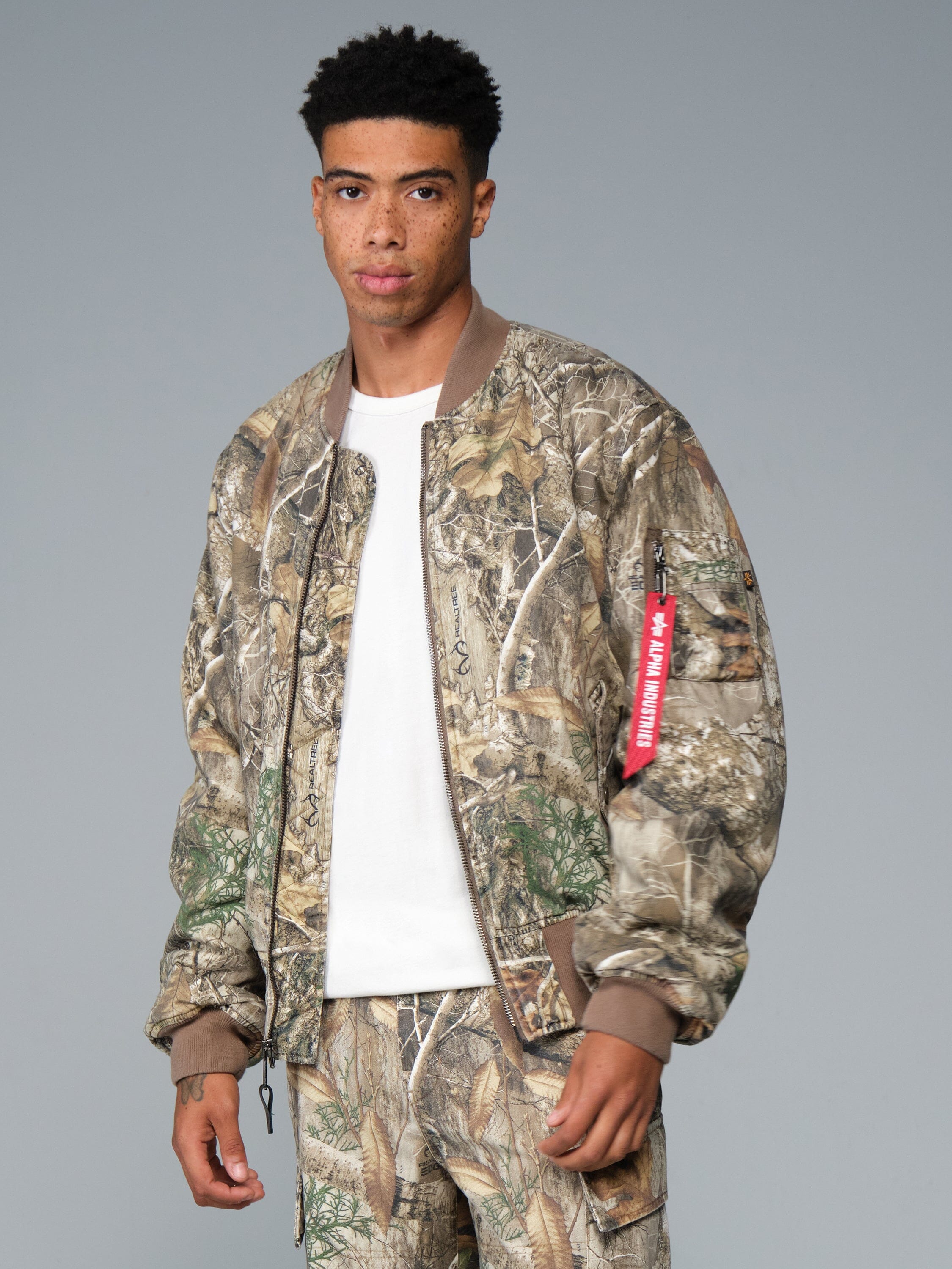UJM56502C1 REALTREE CAMO