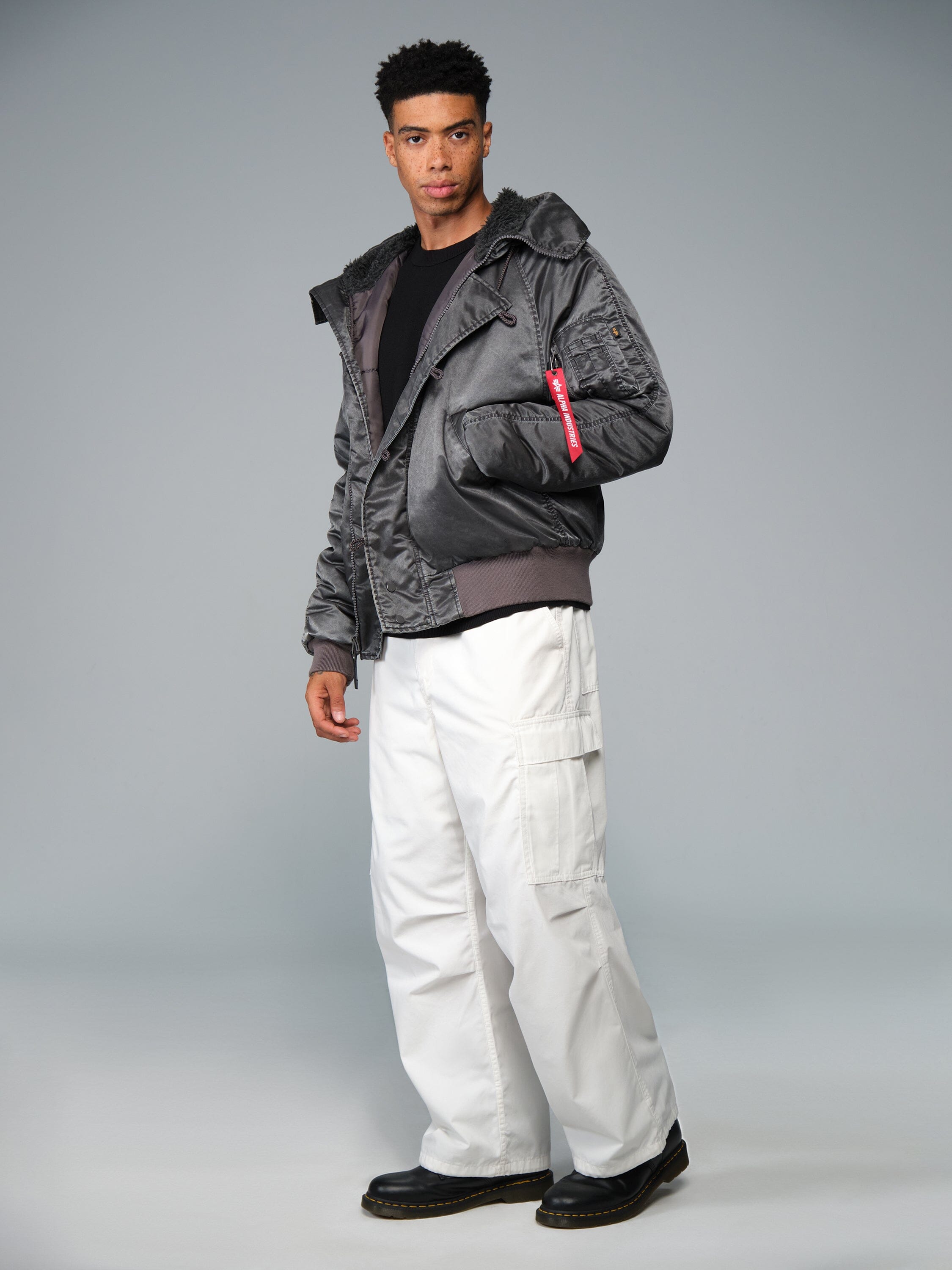 MJN56501C1 BLACK