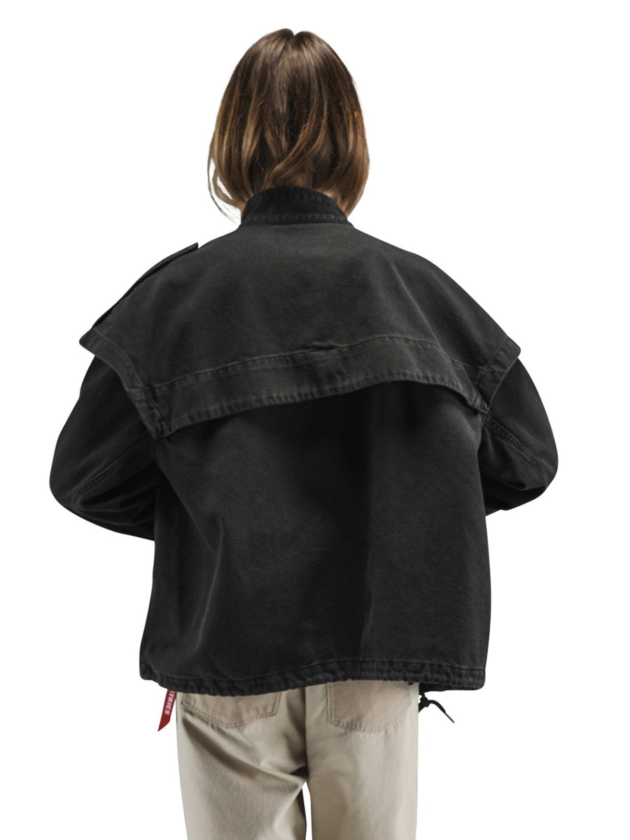 Alpha Industries Oversized Ctn Utility Jacket, black with back flap detail, beige pants.