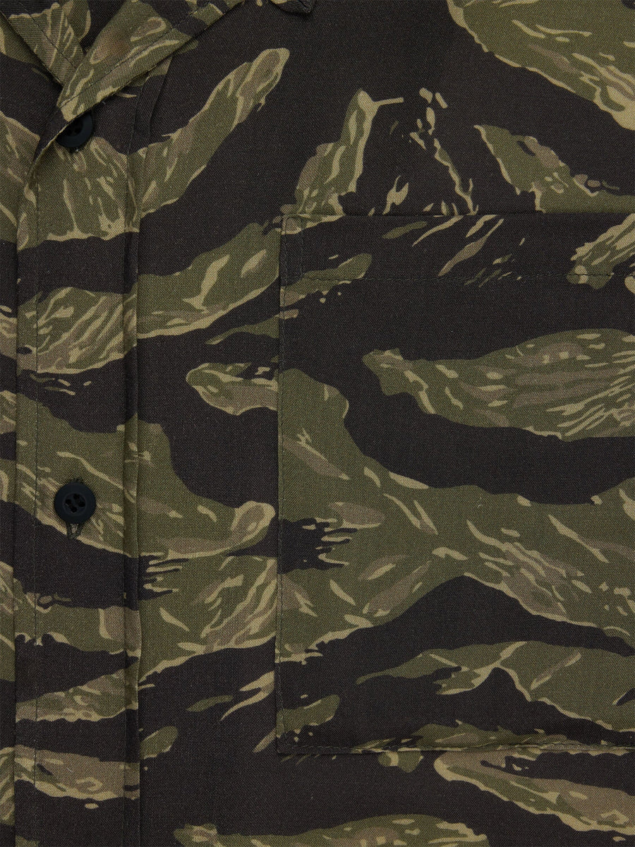 SS CAMO RELAXED CAMP SHIRT TOPS Alpha Industries 