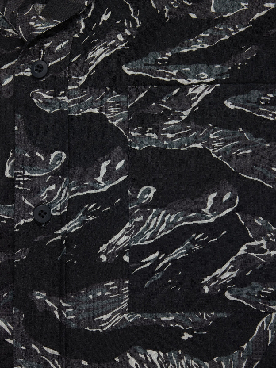 SS CAMO RELAXED CAMP SHIRT TOPS Alpha Industries 