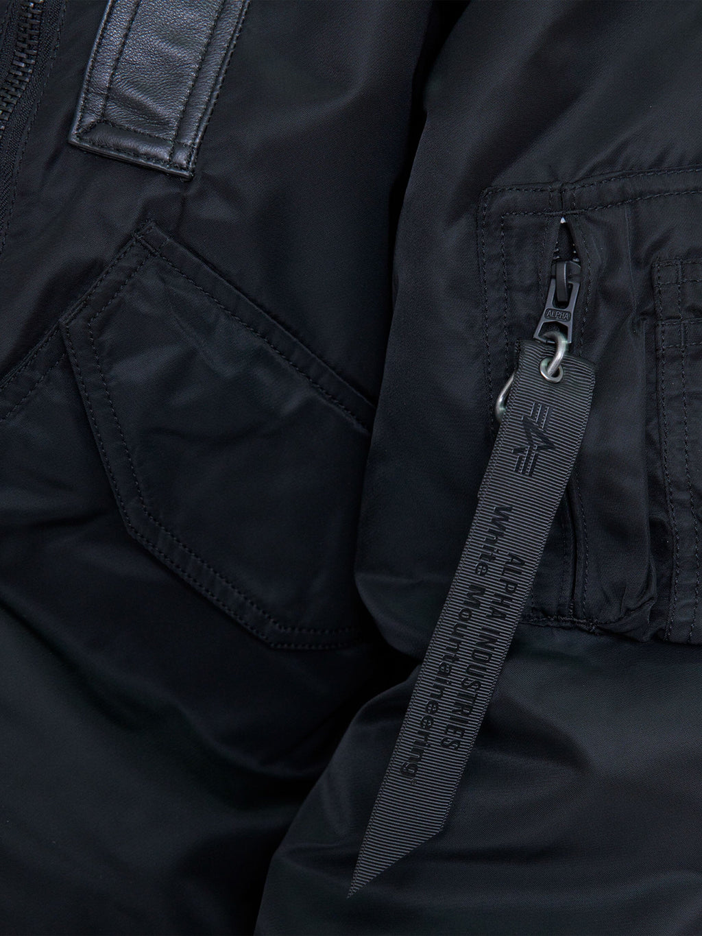 WHITE MOUNTAINEERING X ALPHA FLIGHT JACKET COLLAB Alpha Industries 