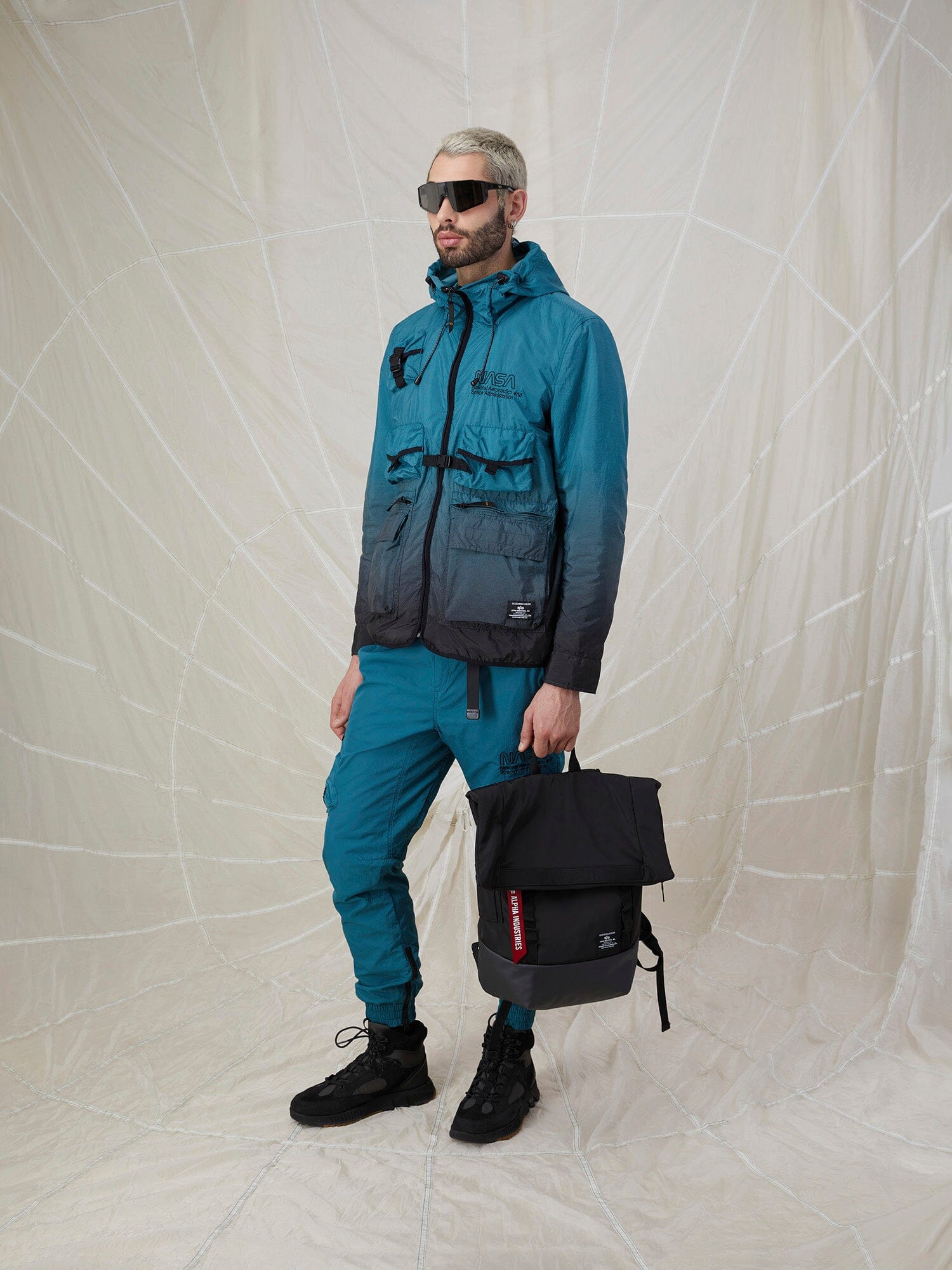 GRADIENT NASA WINDBREAKER OUTERWEAR Alpha Industries 