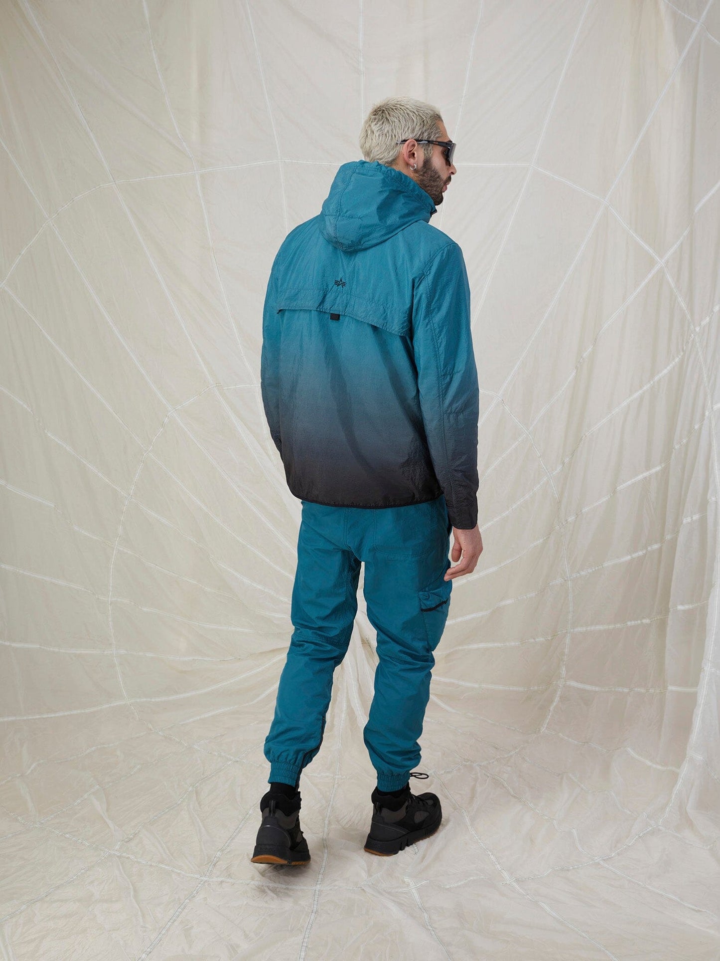 GRADIENT NASA WINDBREAKER OUTERWEAR Alpha Industries 