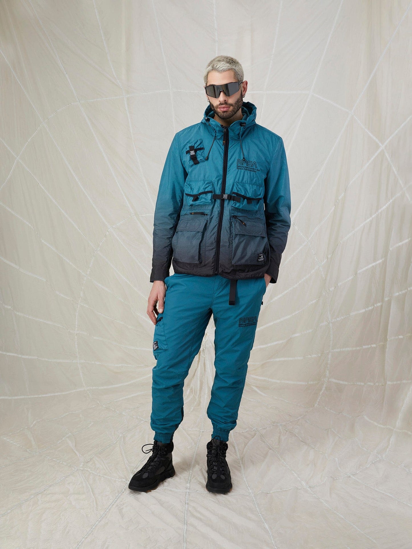 GRADIENT NASA WINDBREAKER OUTERWEAR Alpha Industries 