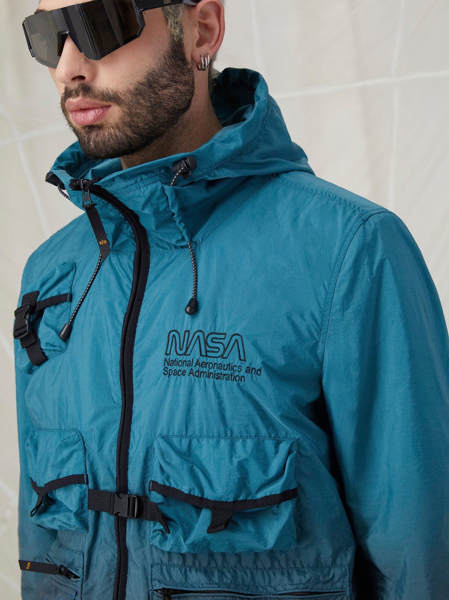 GRADIENT NASA WINDBREAKER OUTERWEAR Alpha Industries 