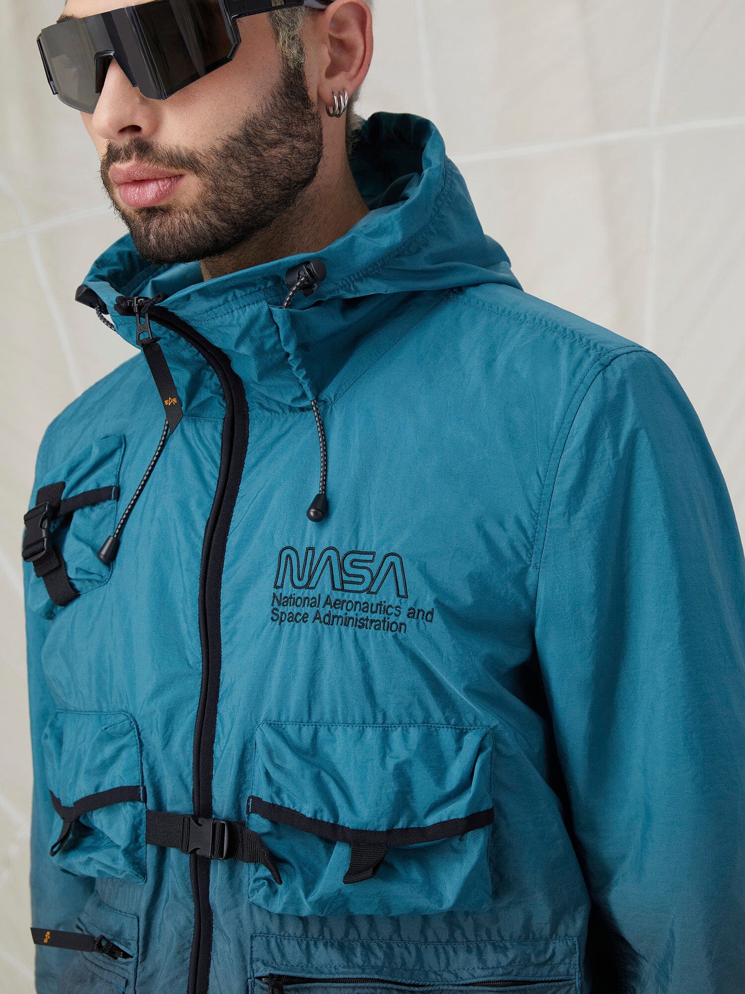 GRADIENT NASA WINDBREAKER OUTERWEAR Alpha Industries 