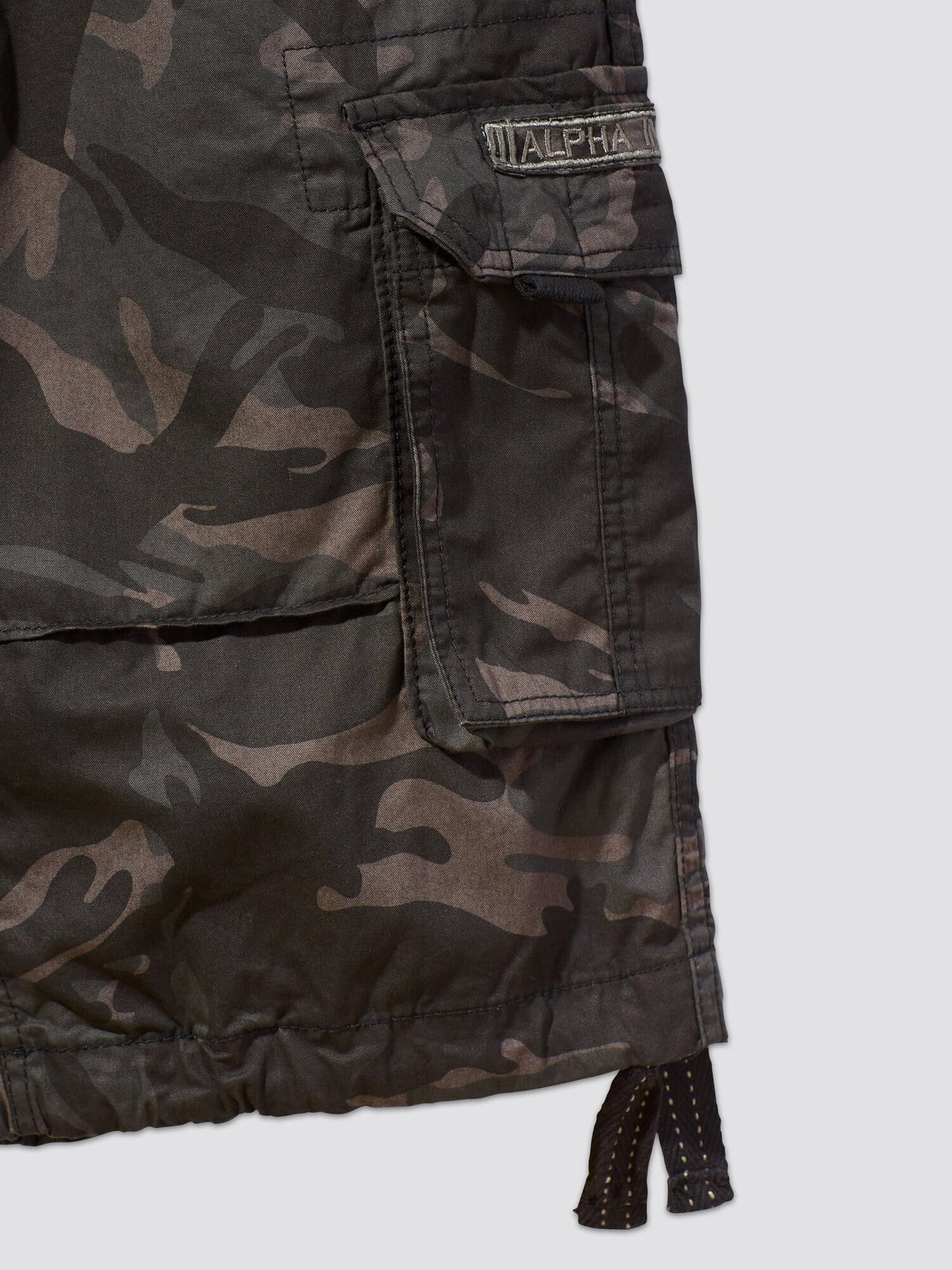 JET SHORT CAMO BOTTOM Alpha Industries, Inc. 