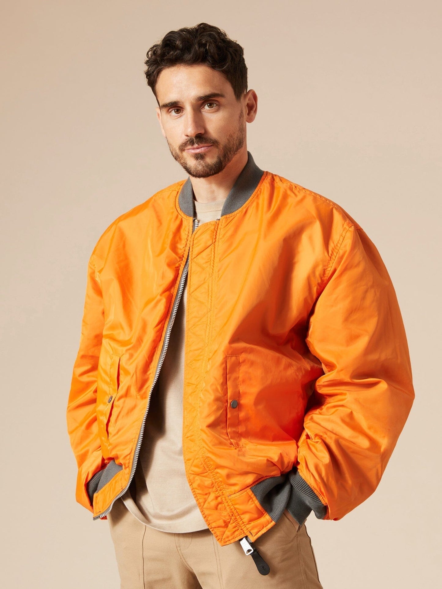 L-2B LOOSE BOMBER JACKET OUTERWEAR Alpha Industries 