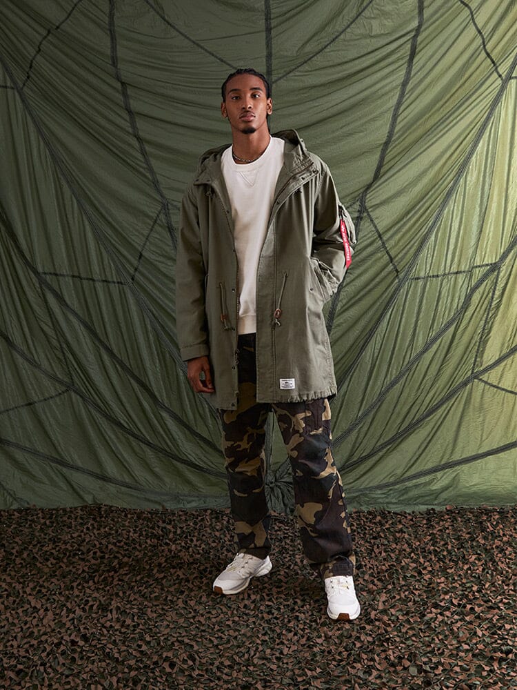 Alpha Industries M-59 Fishtail Mod Parka, green, with moldable wire hood.