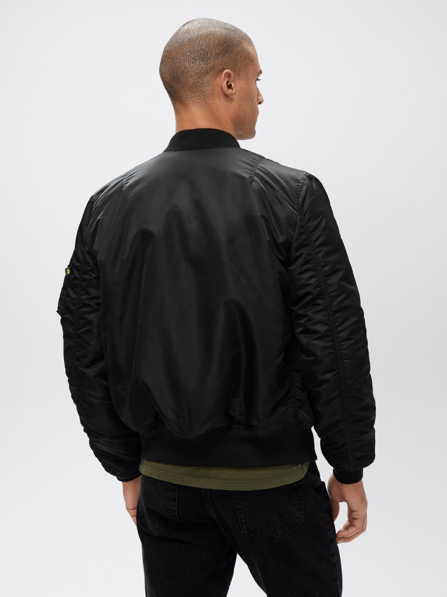 MA-1 BOMBER JACKET SLIM FIT OUTERWEAR BLACK  Alpha Industries 