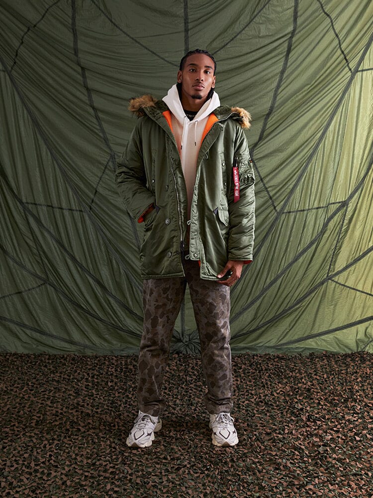 Alpha Industries N-3B Slim Fit Parka, green with fur hood, zip closure.