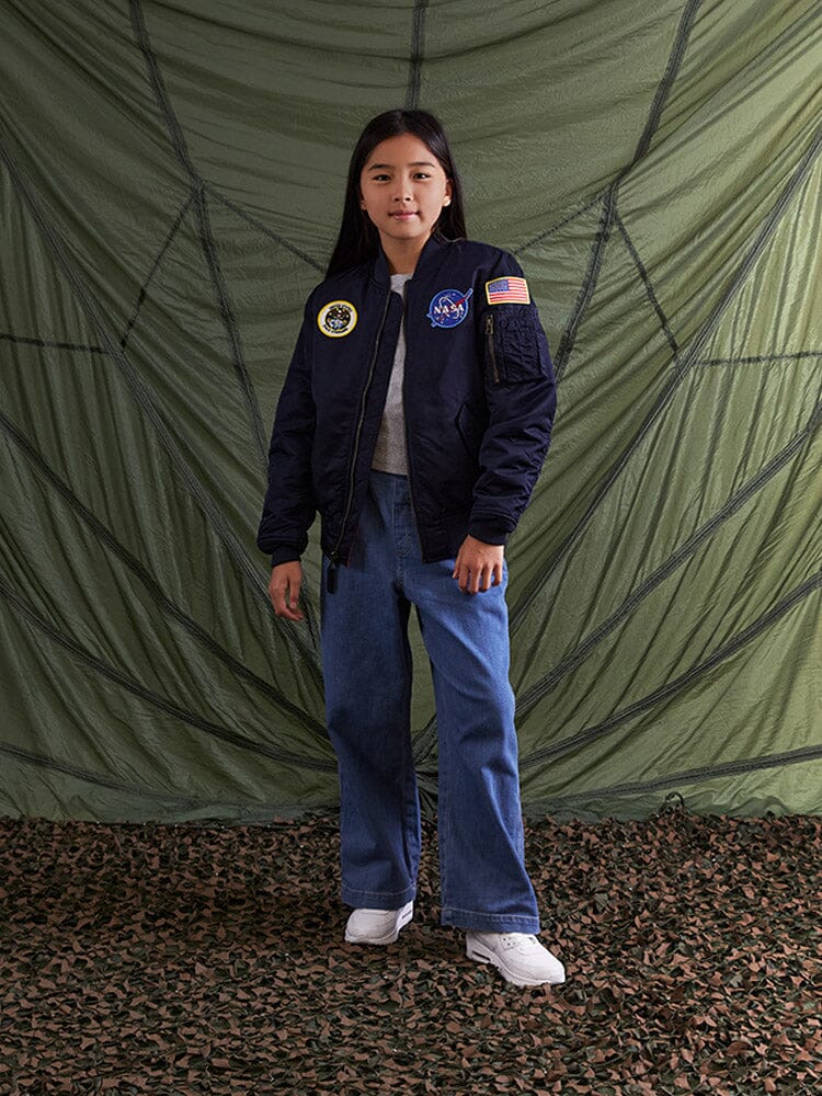 Alpha Industries / NASA MA-1 Bomber Jacket Y, utility pocket, green.