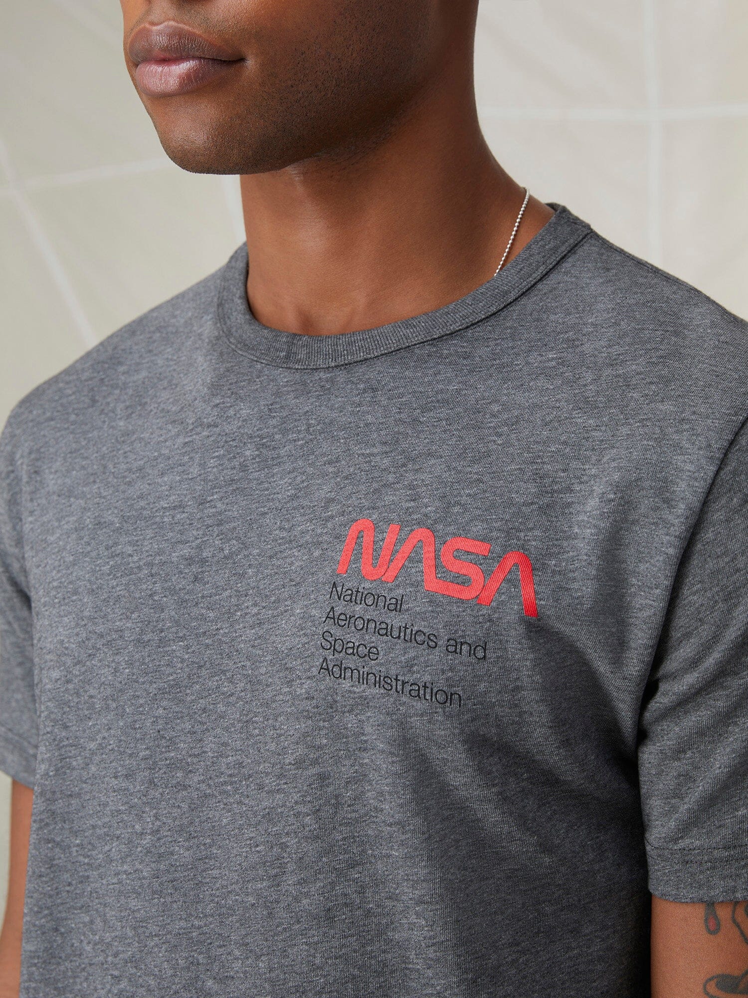 NASA WORM LOGO TEE TOP Alpha Industries 