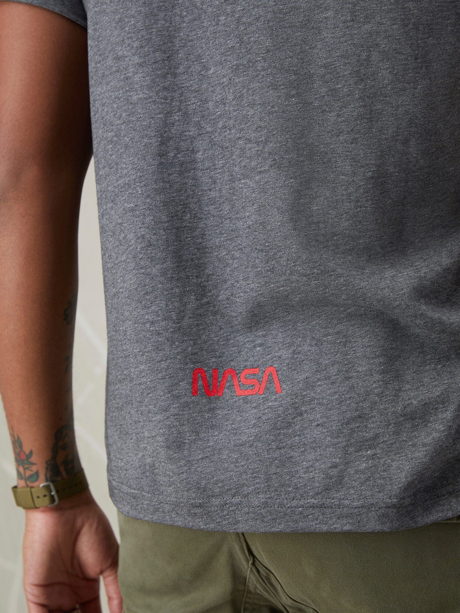 NASA WORM LOGO TEE TOP Alpha Industries 