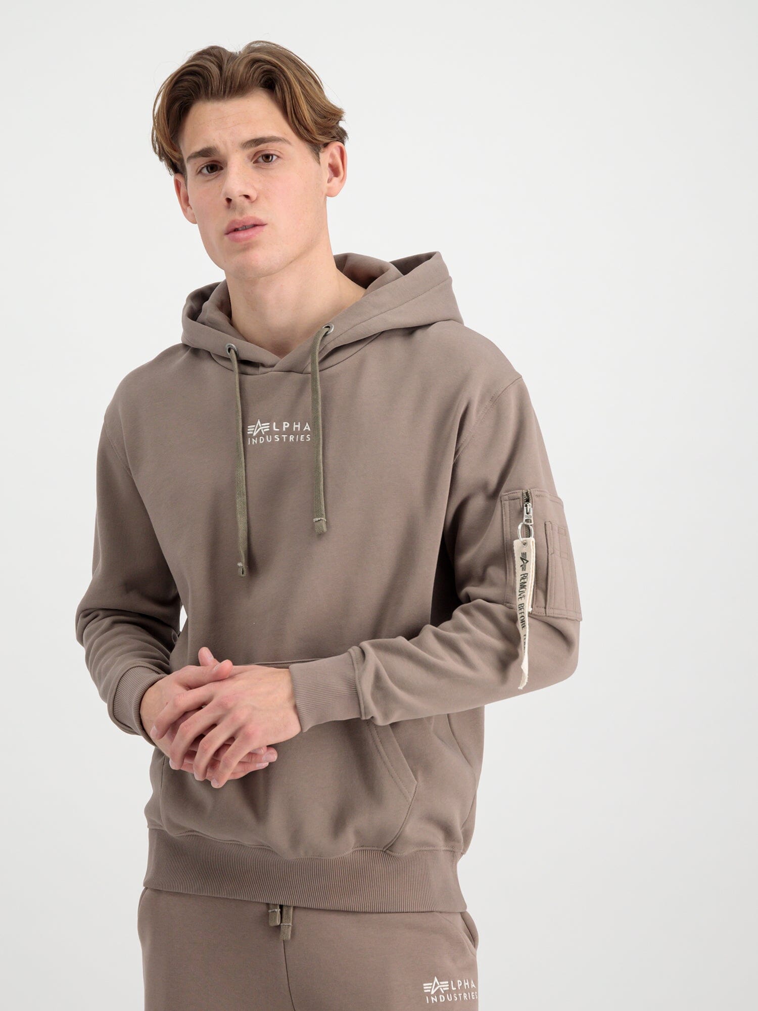 ORGANIC EMBROIDERED HOODIE | Alpha Industries